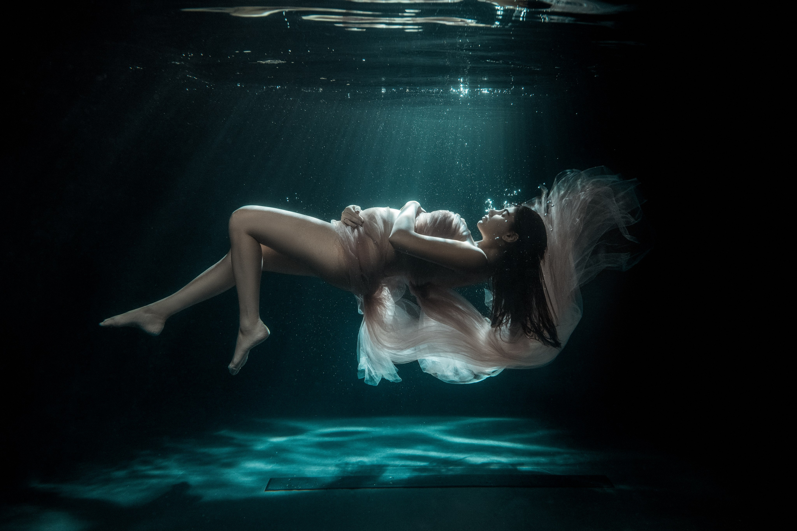 БАССЕЙН. Фотограф Беременности в Краснодаре Кара Артисан