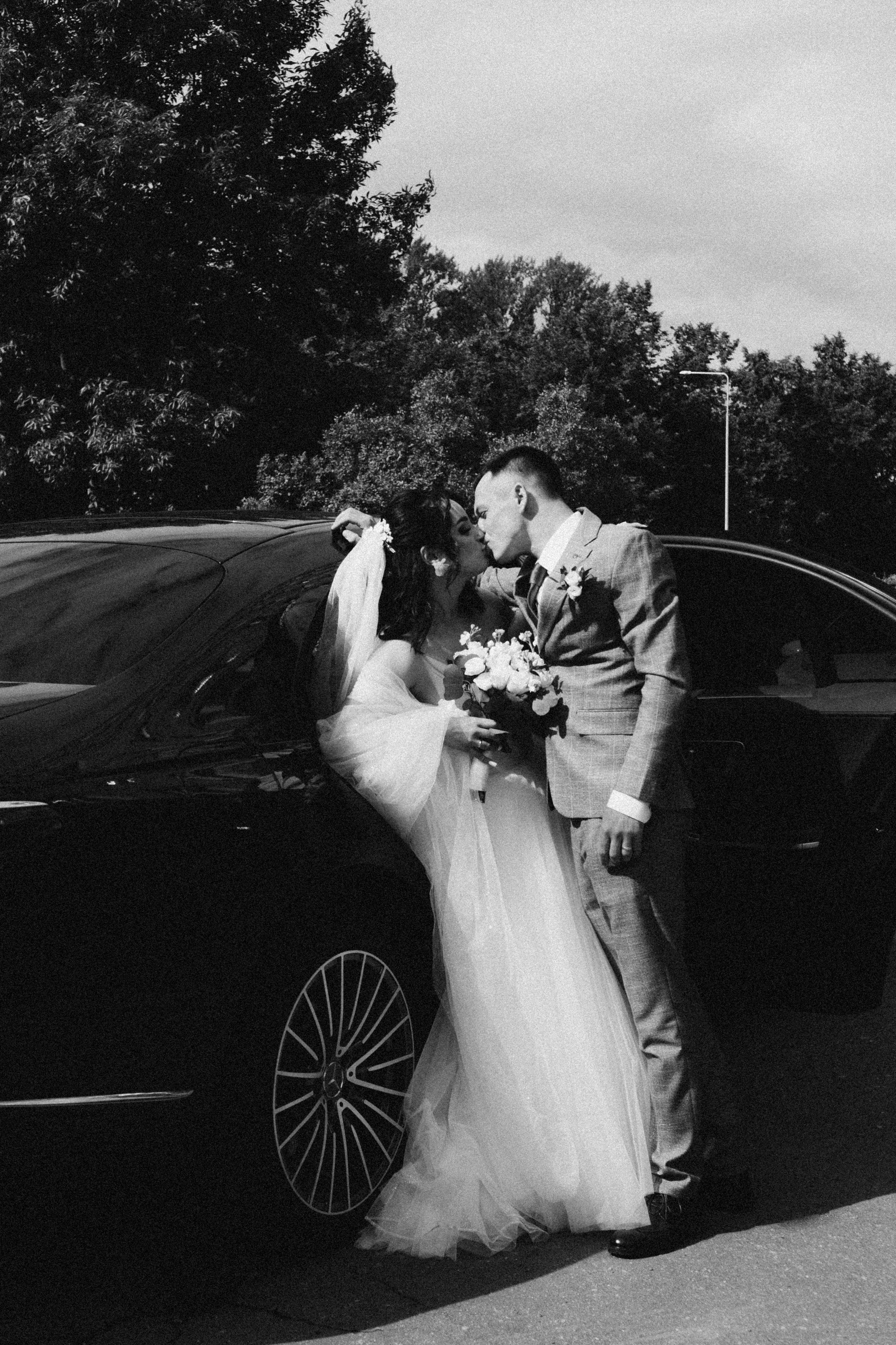 СВАДЕБНАЯ ПРОГУЛКА РЕСТОРАН МЫ ЖЕ НА ТЫ И ФОТОСЕССИИЯ С АВТОМОБИЛЕМ. Профессиональный фотограф, Санкт-Петербург — Виктория Богомолова