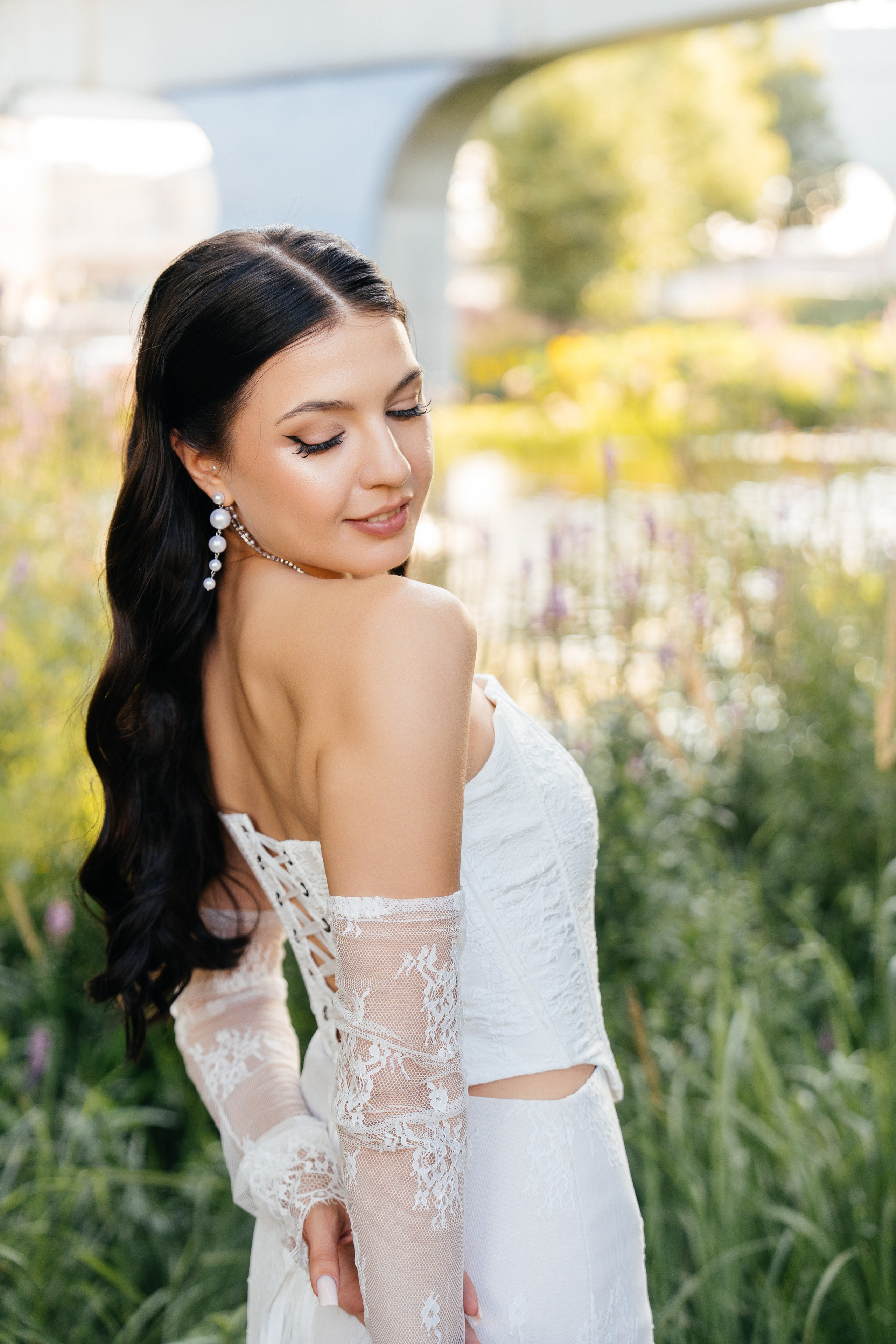 Свадебная фотосессия в Москве у высотки на Котельнической набережной. Свадебный фотограф в Москве Анна Полушина