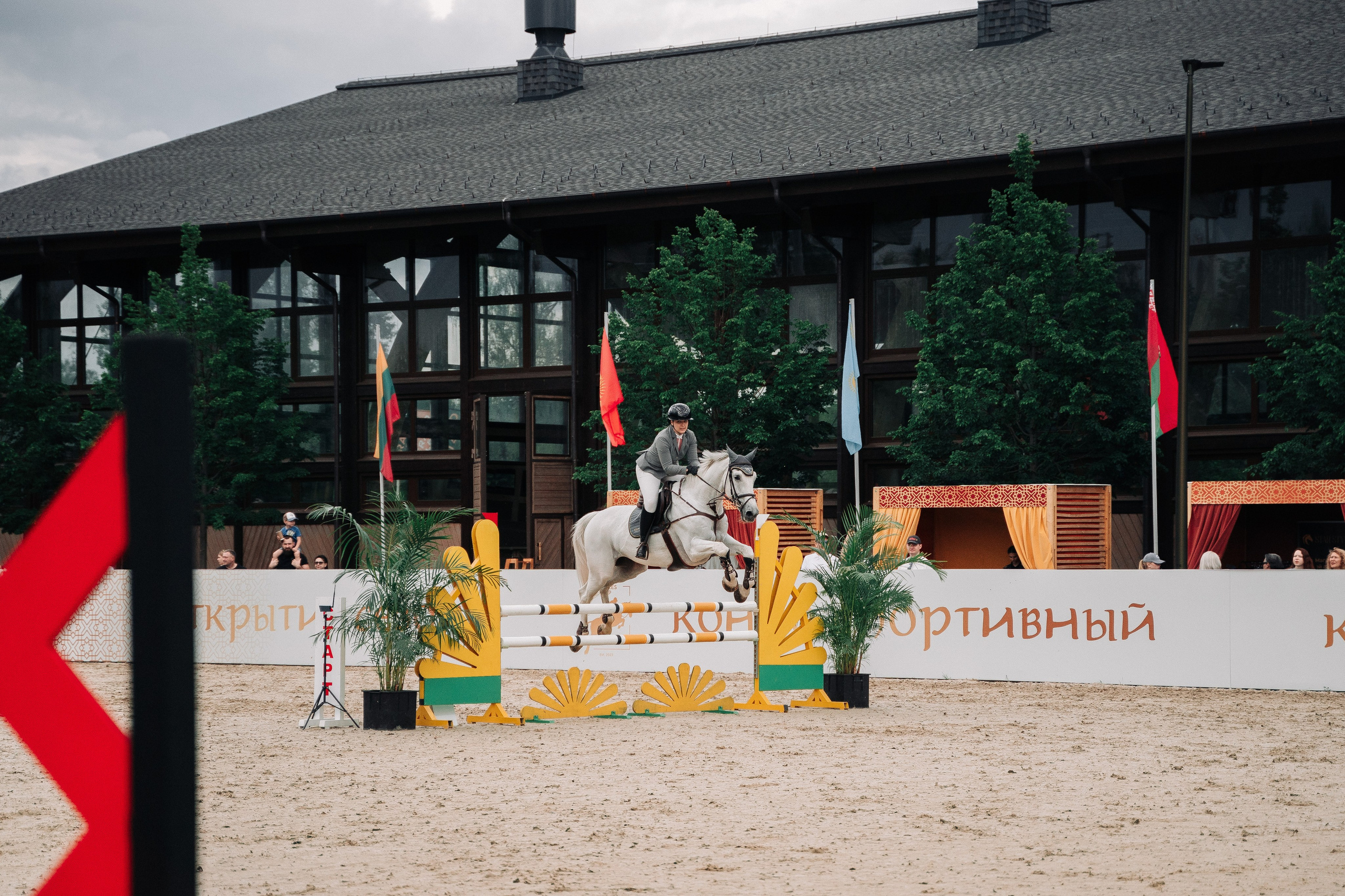 Магия Востока в Emerald Stables. Свадебный и семейный фотограф в Москве и МО Геннадий Туманцев
