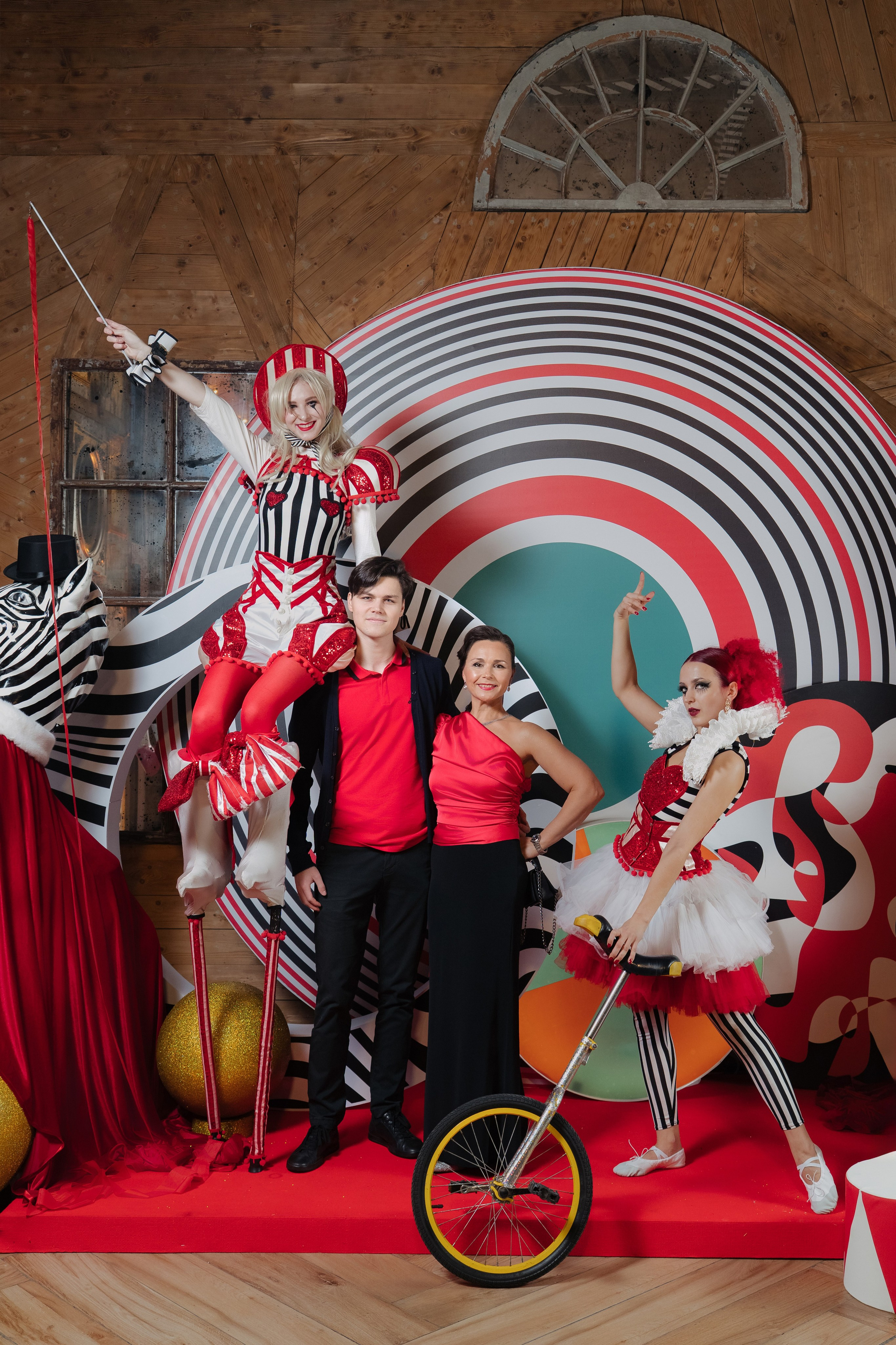 Новогодний корпоратив. КОРПОРАТИВНЫЙ, ИМИДЖЕВЫЙ И РЕПОРТАЖНЫЙ ФОТОГРАФ МАКСИМ МЕШ