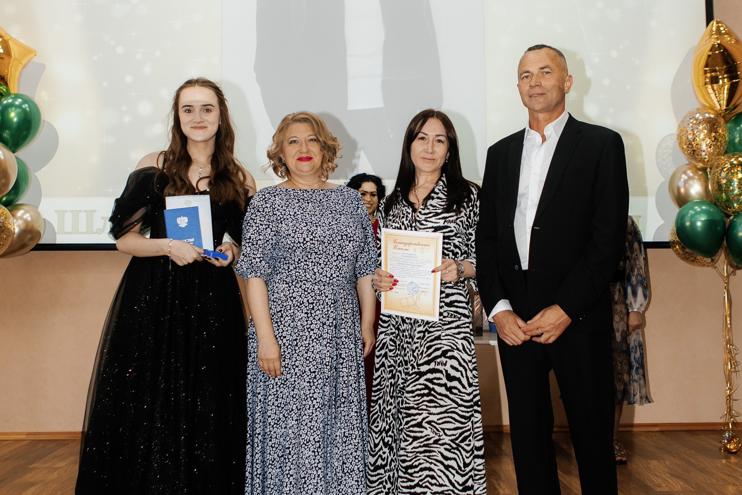 Выпускной Гимназия 12 2024 г. Свадебный и портретный Фотограф в Липецке Дмитрий Котюков