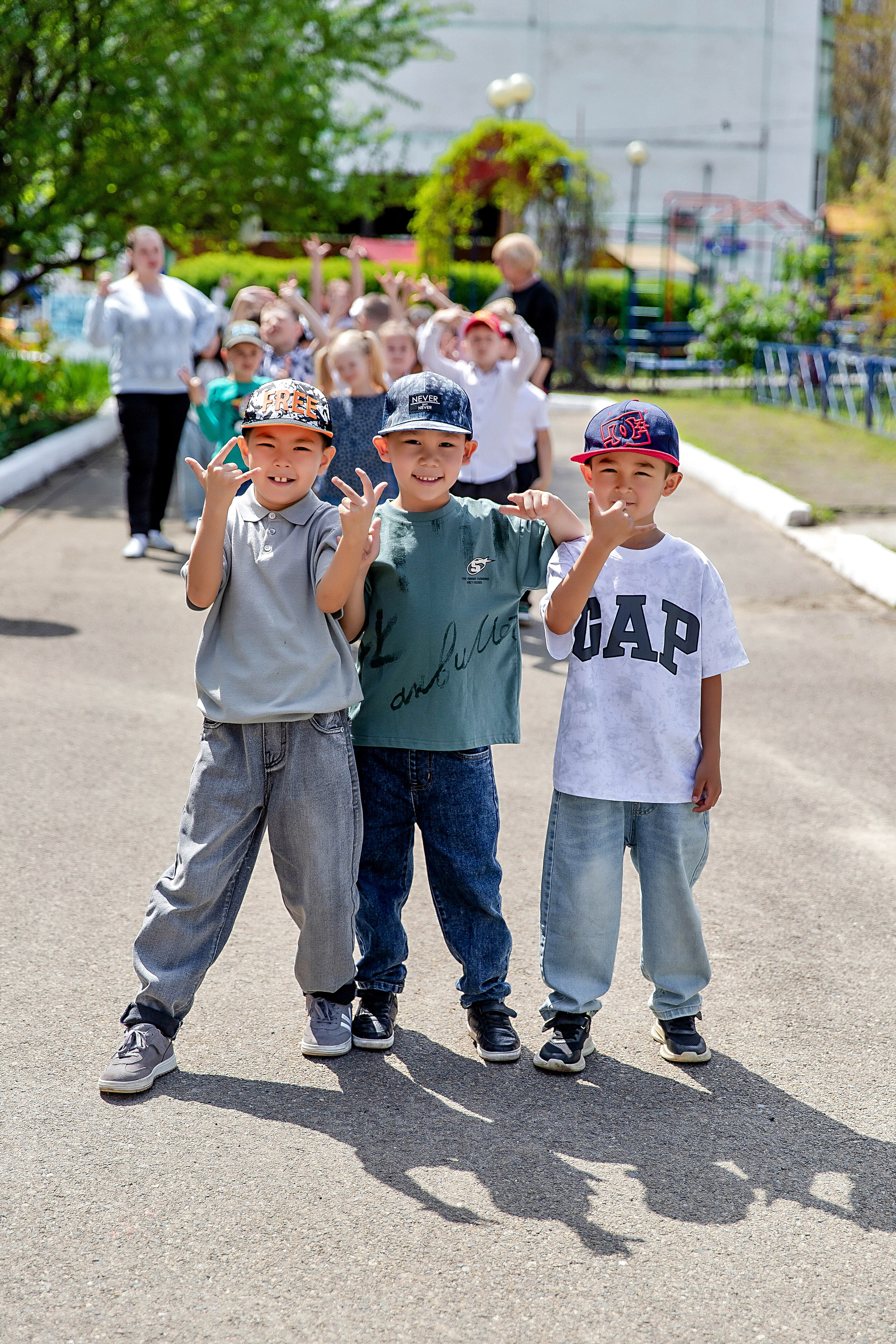 Выпускные (школьные) альбомы (книги) в Ростове-на-Дону. Современные Выпускные Альбомы в Ростове-на-Дону