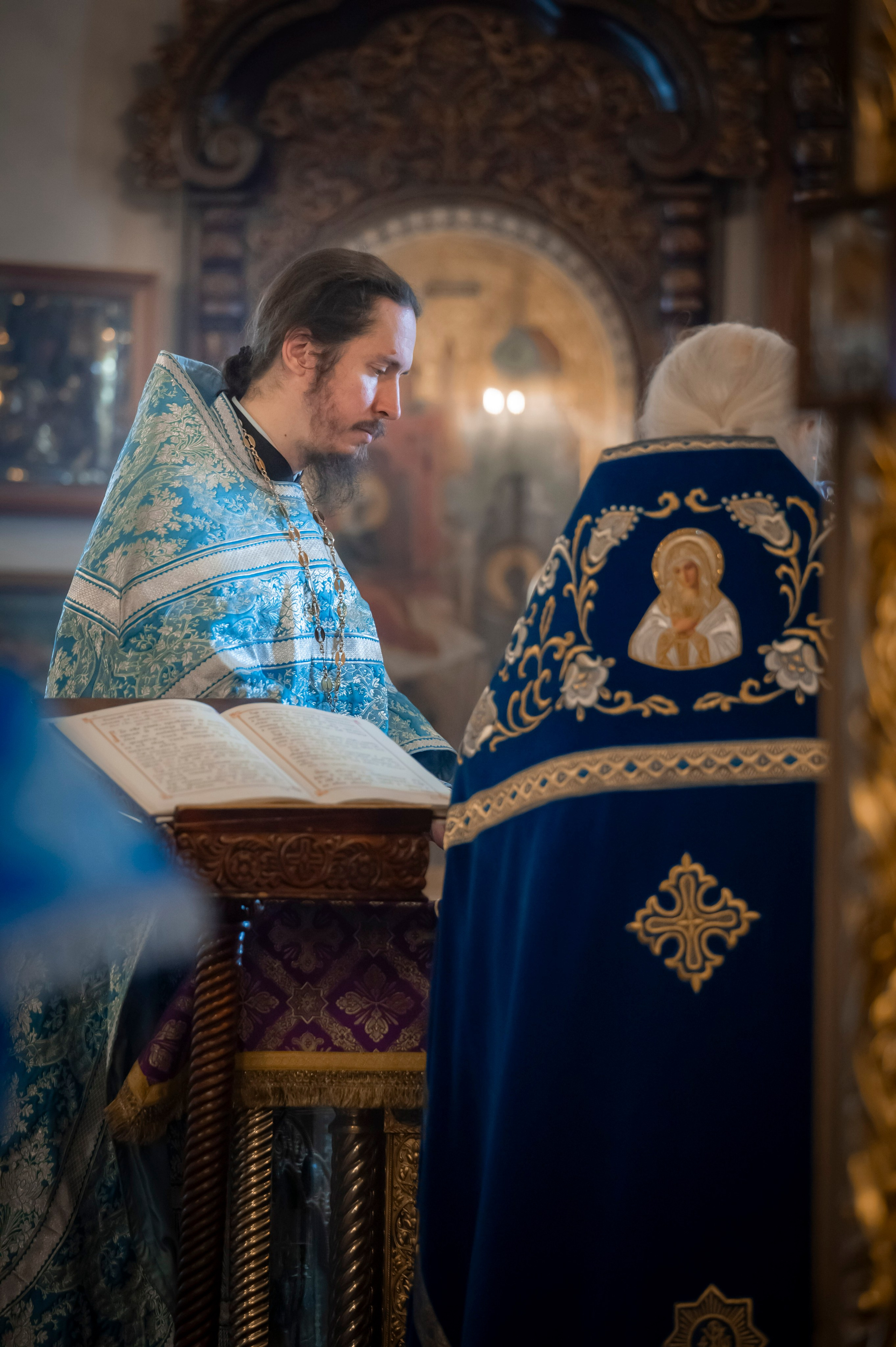 Богородский храм. Благовещение. Божественная Литургия. Антон и Татьяна Денисенко — В храме