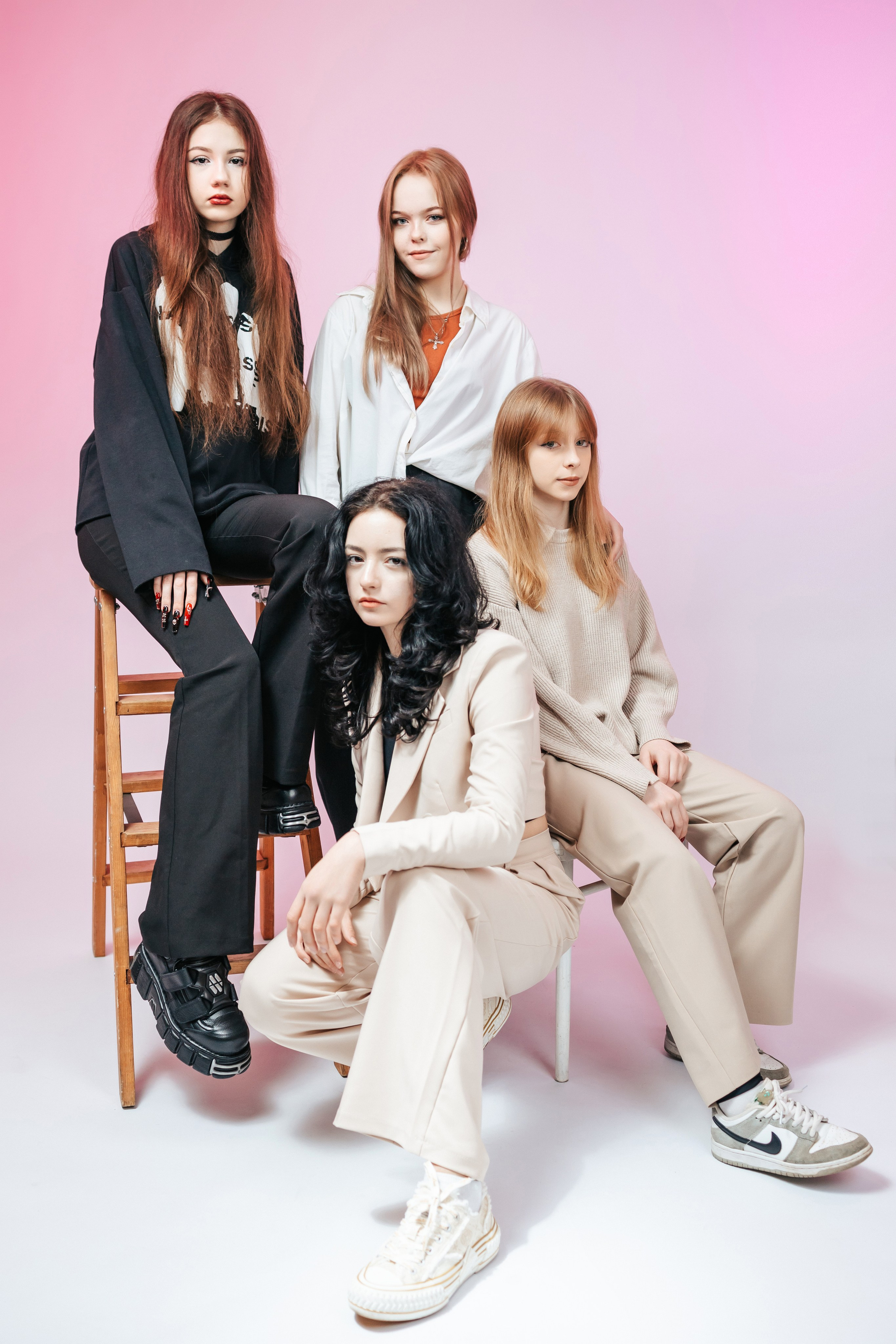 Студия школьной фотографии в Твери. Выпускные альбомы в Твери