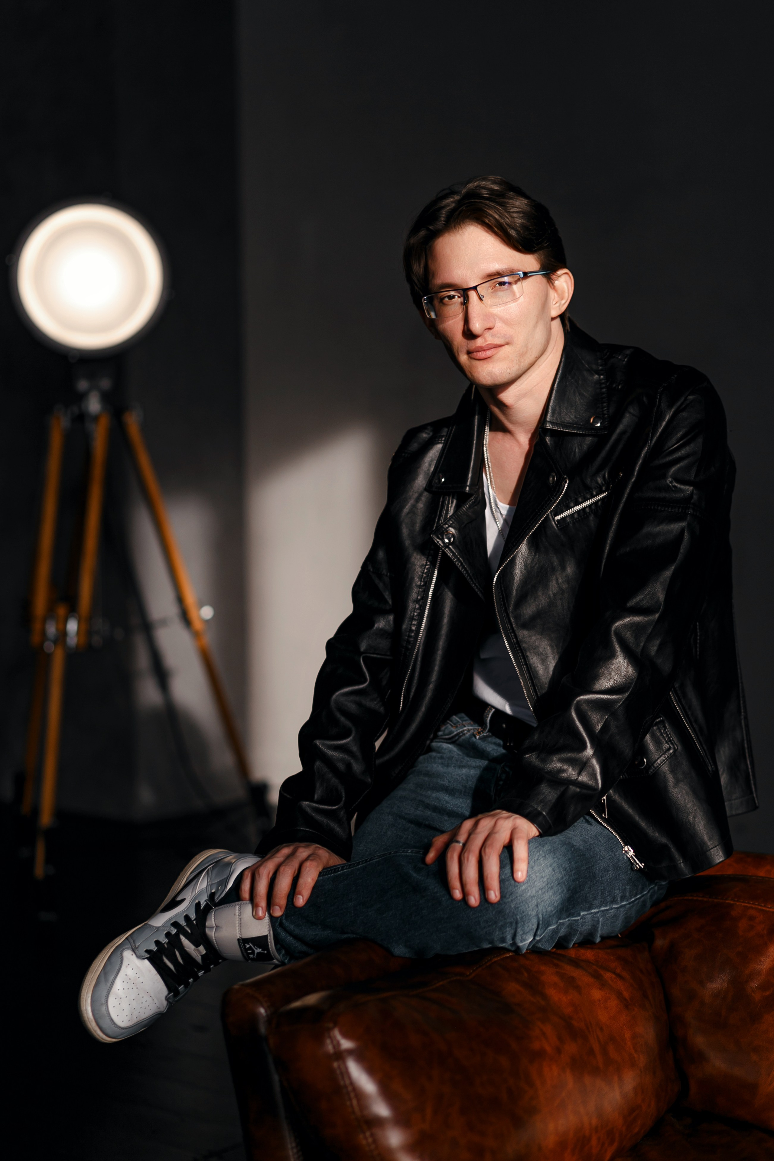 Настроение «Одеть кожанку» / Widestudio. Фотограф в  г. Новосибирск