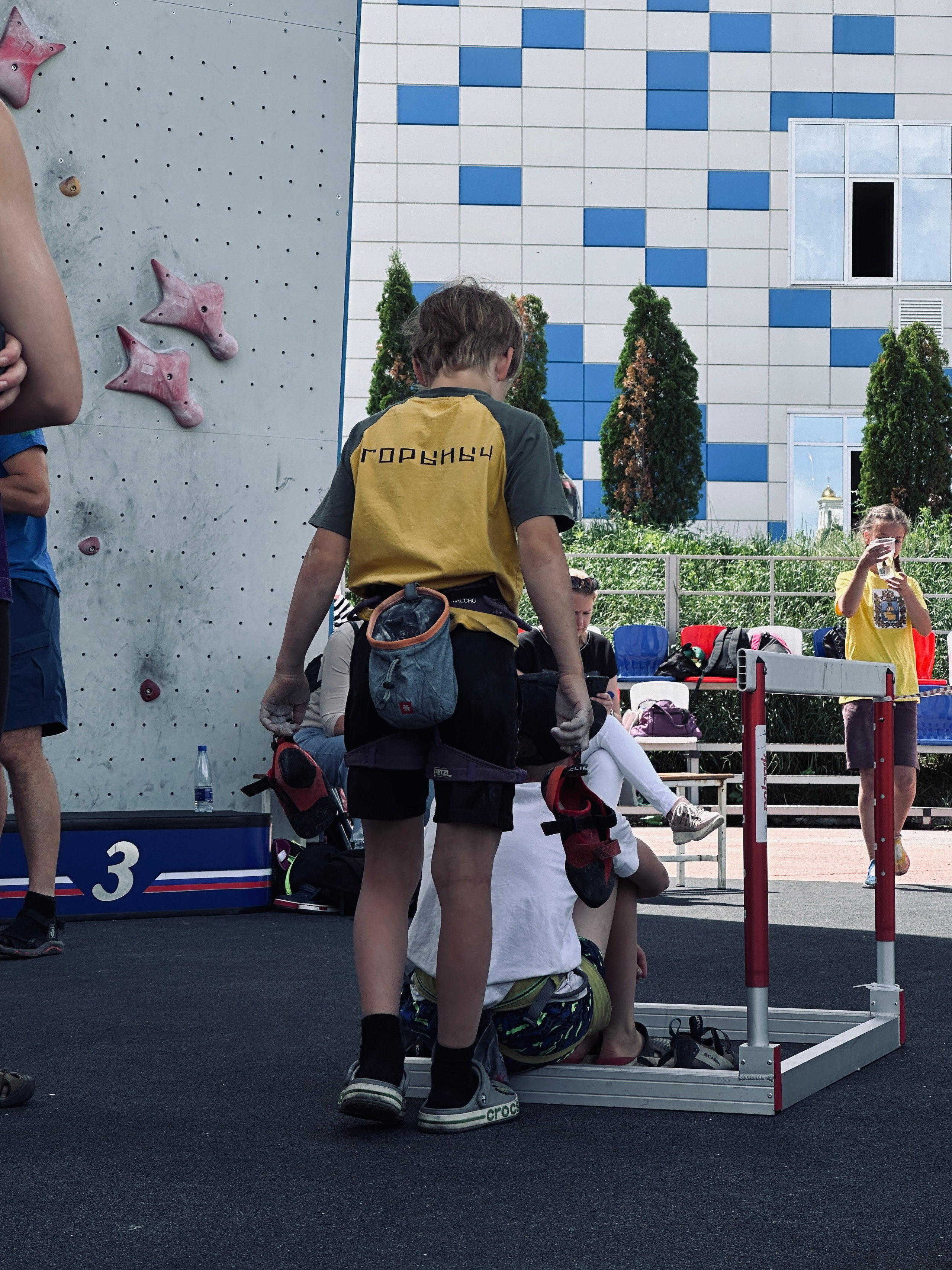 Дети. Смотри, красота!