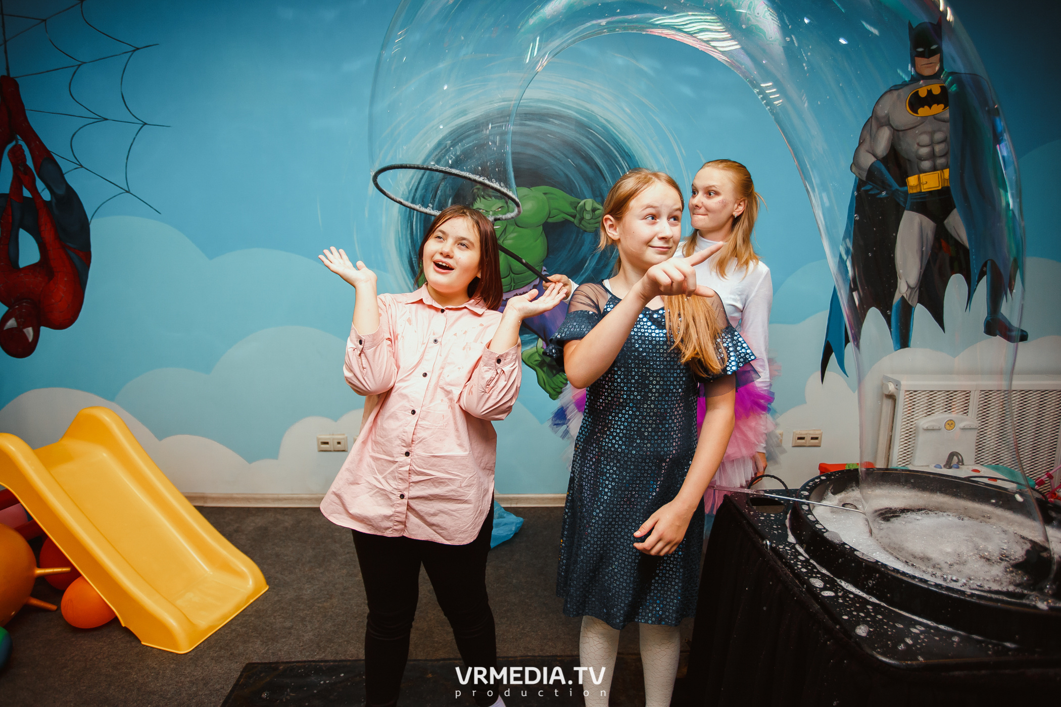 День рождения в «АкунаМатата»