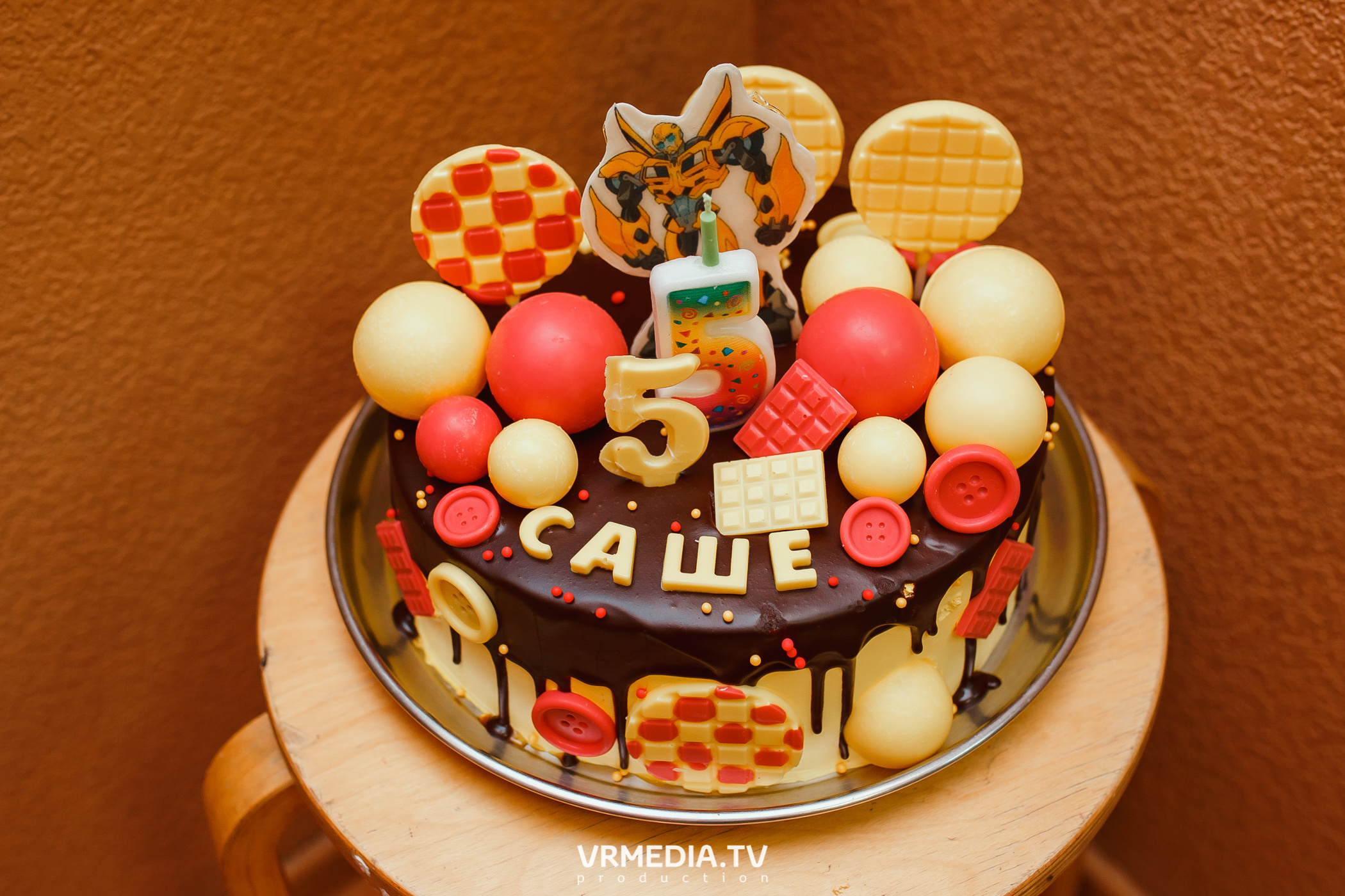 День рождения в «АкунаМатата»