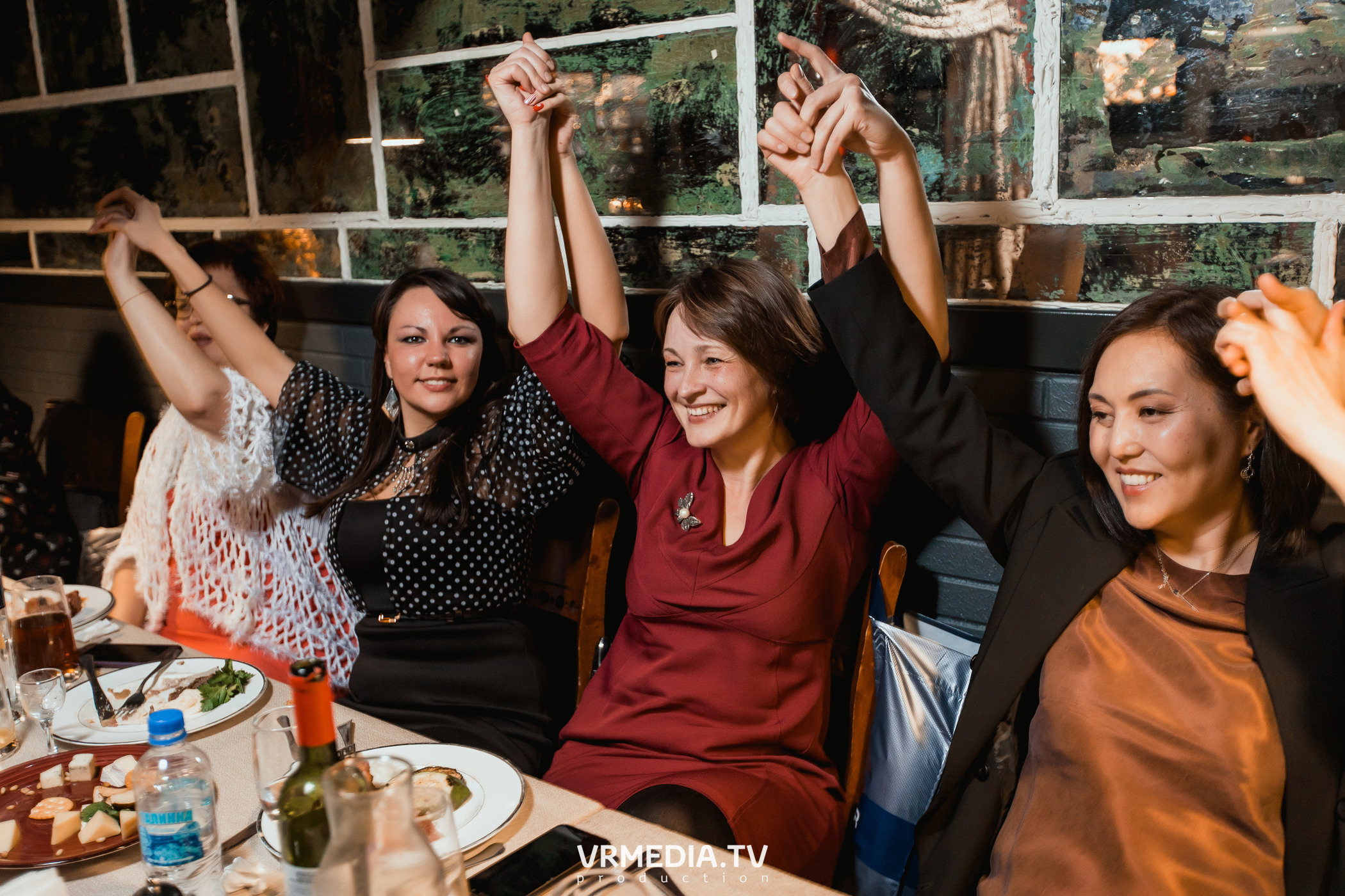 Новогодний вечер в ресторане «Volna»