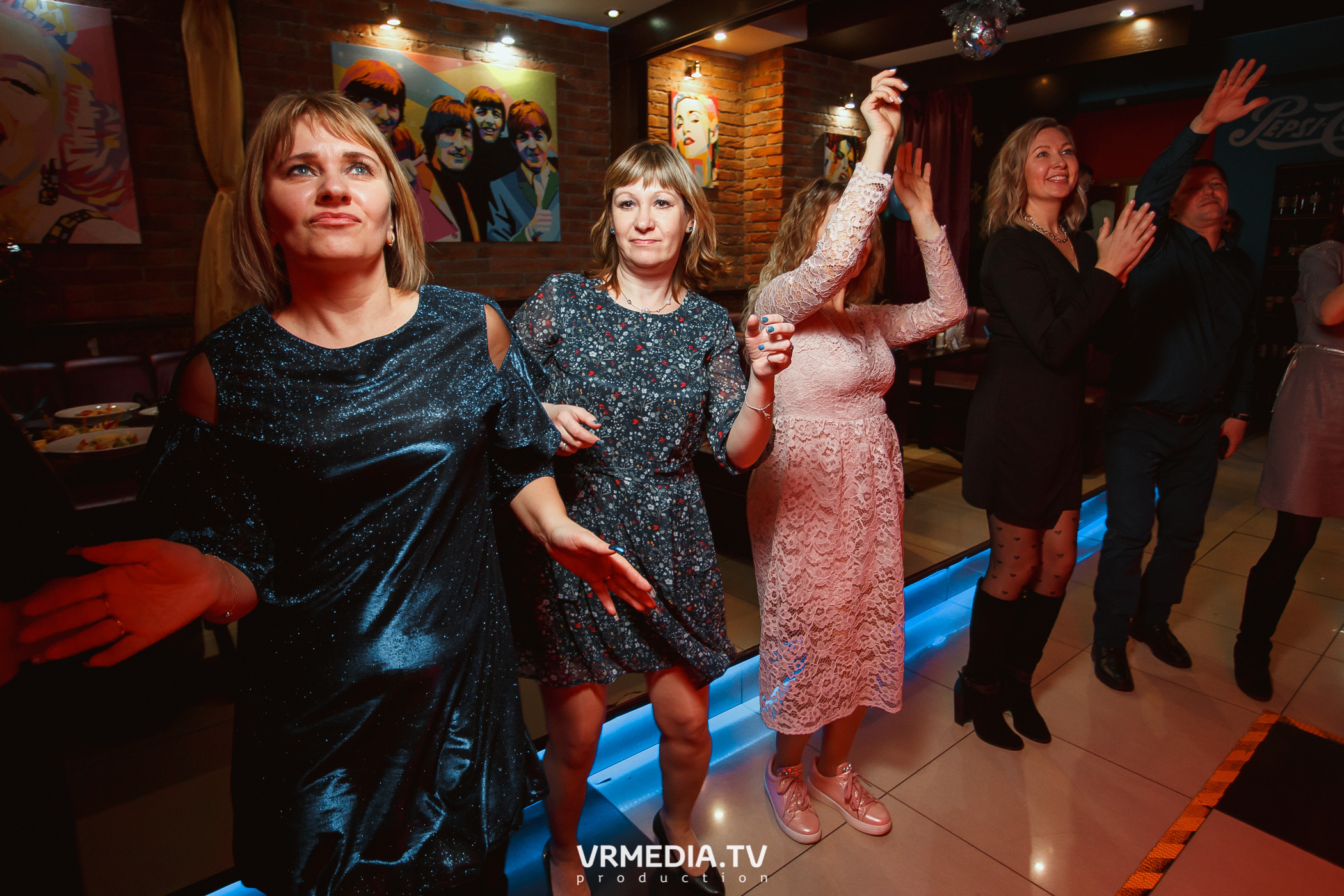 #СтихийныйКорпорат в караоке-баре «Четыре стихии»