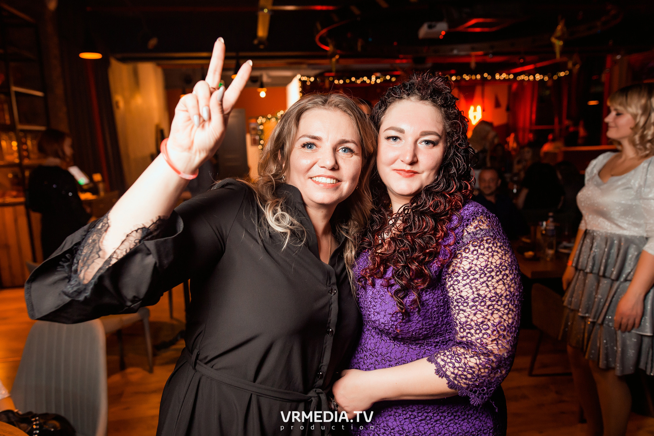 Новогодние корпоративы в гриль-баре «Жара»