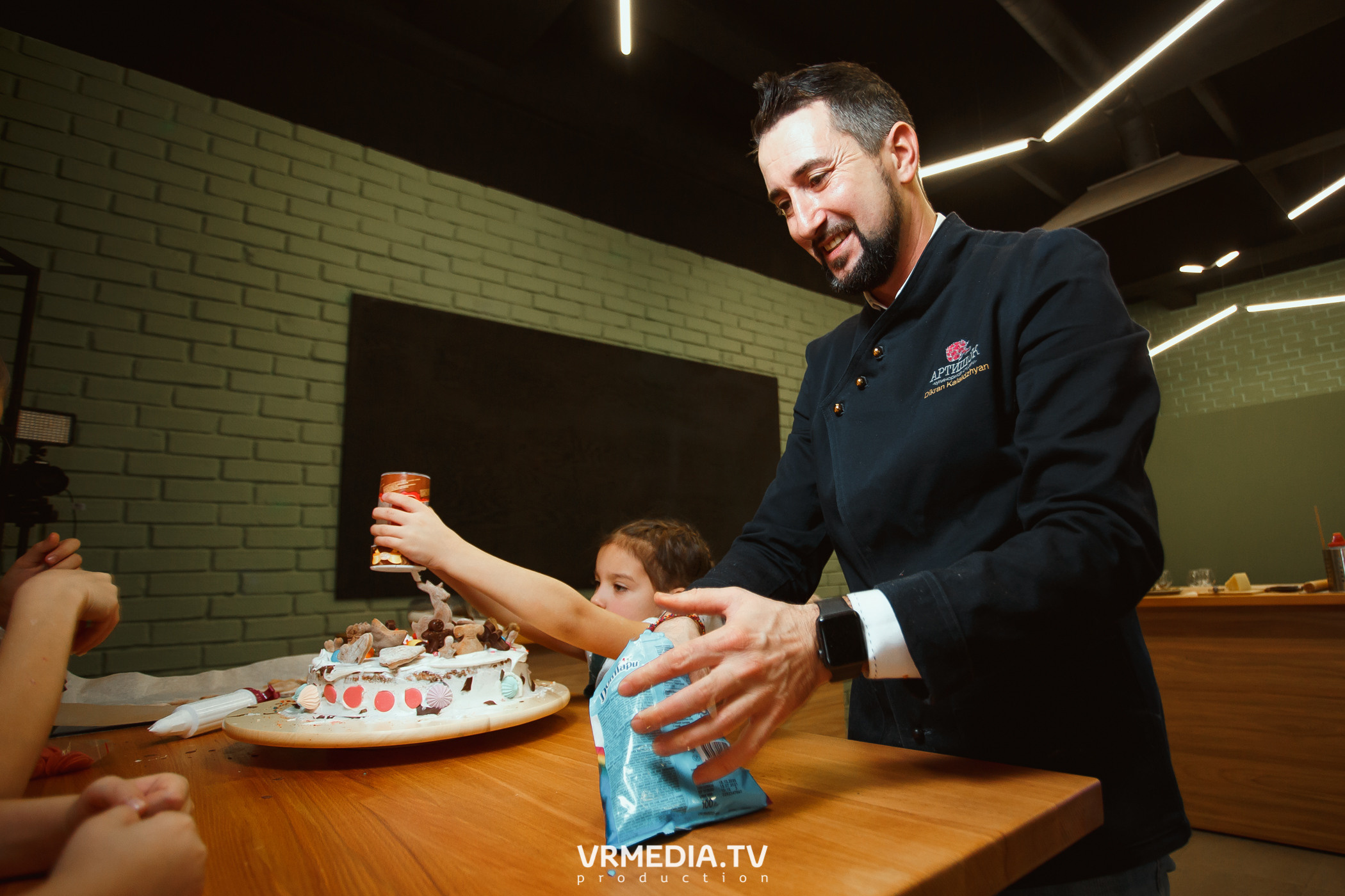 День рождения Лизы Зайцевой в кулинарной студии «Артишок»