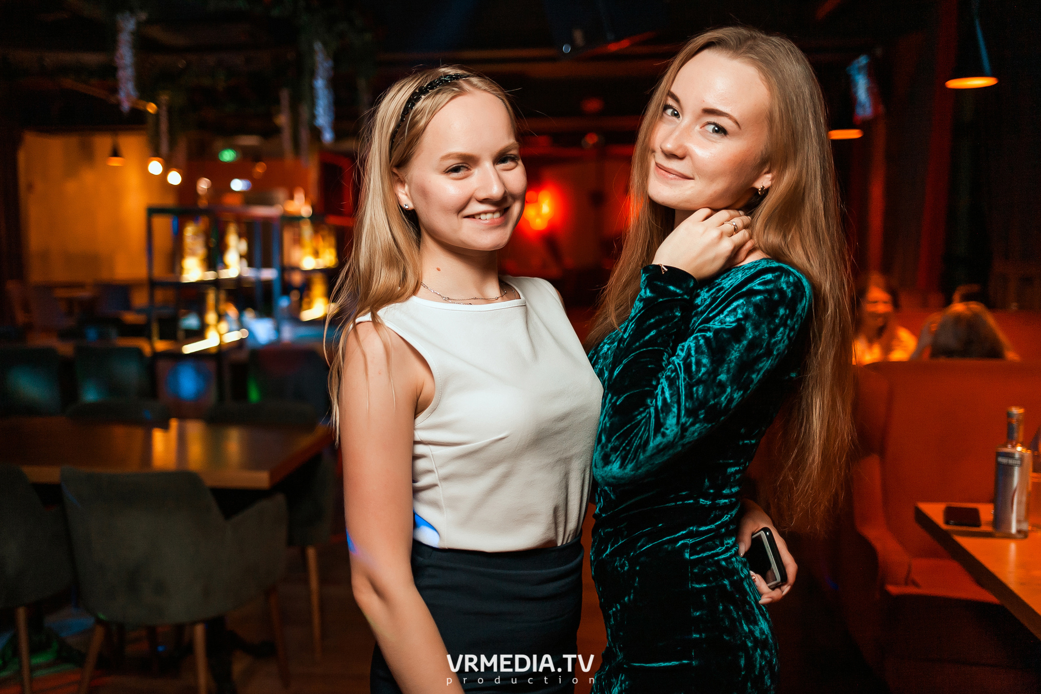 Группа «Коктейль Молотова» в гриль-баре «Жара»