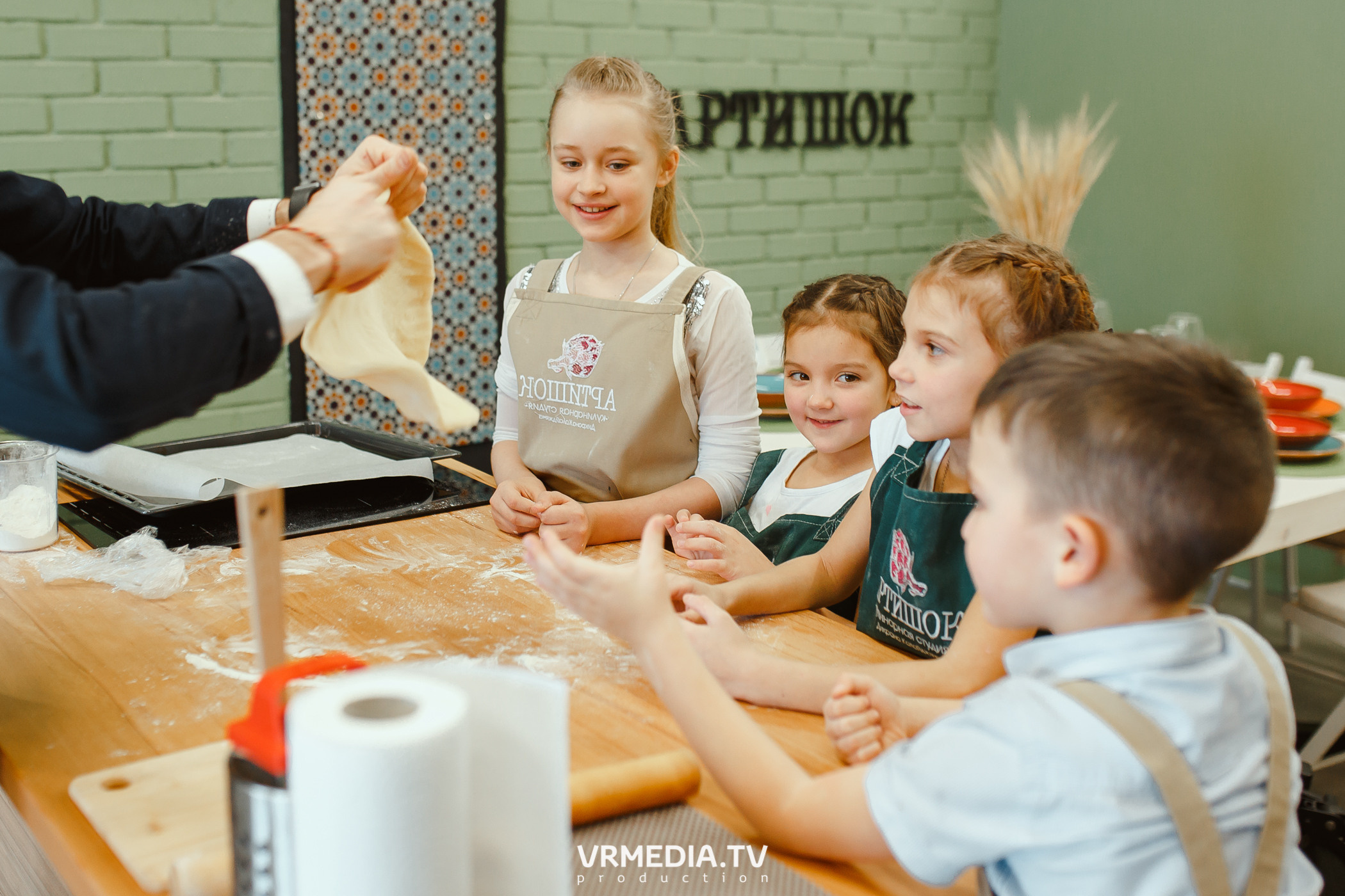 День рождения Лизы Зайцевой в кулинарной студии «Артишок»