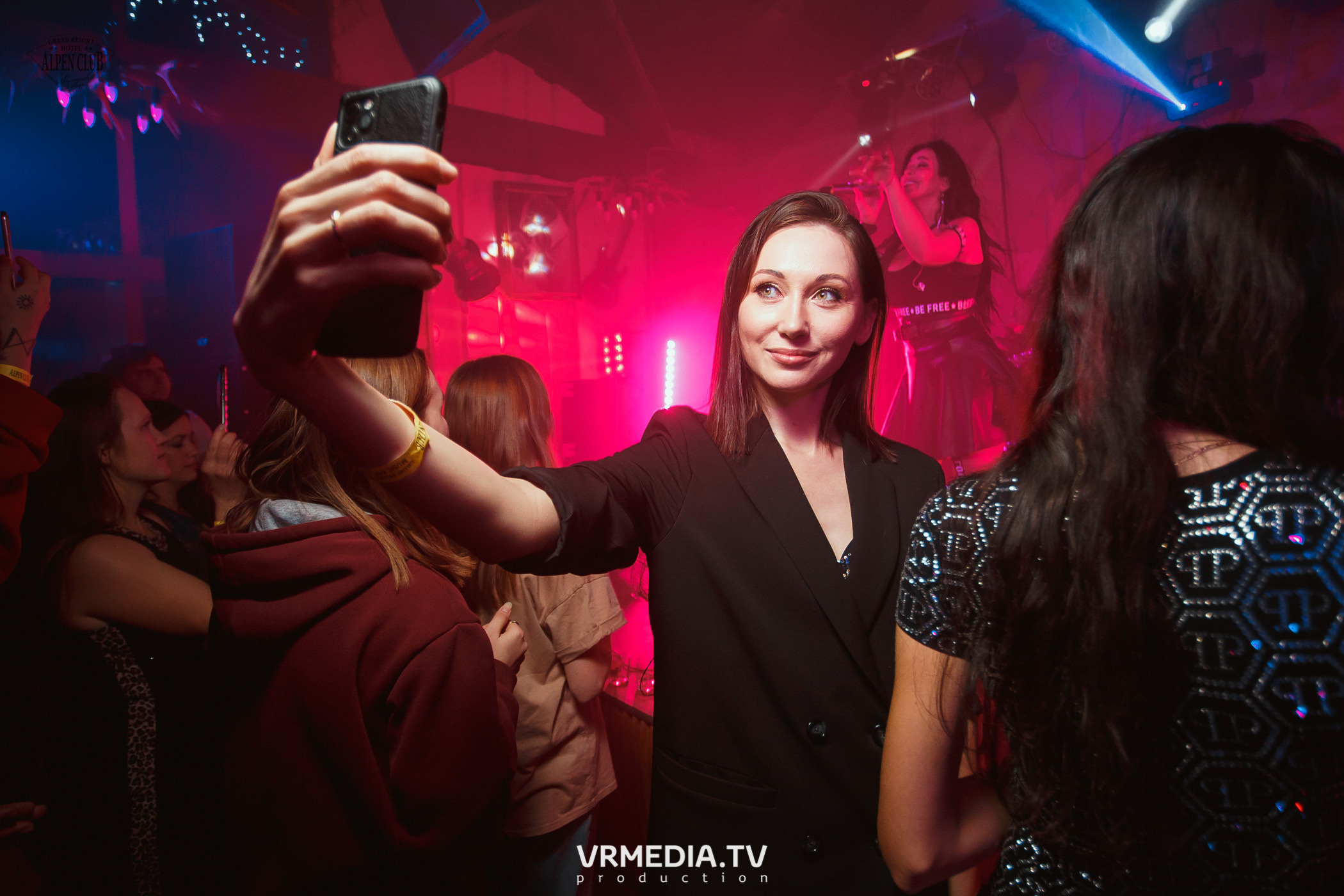 День Рождения Alpen Club. Оксана Ковалевская KRASKI