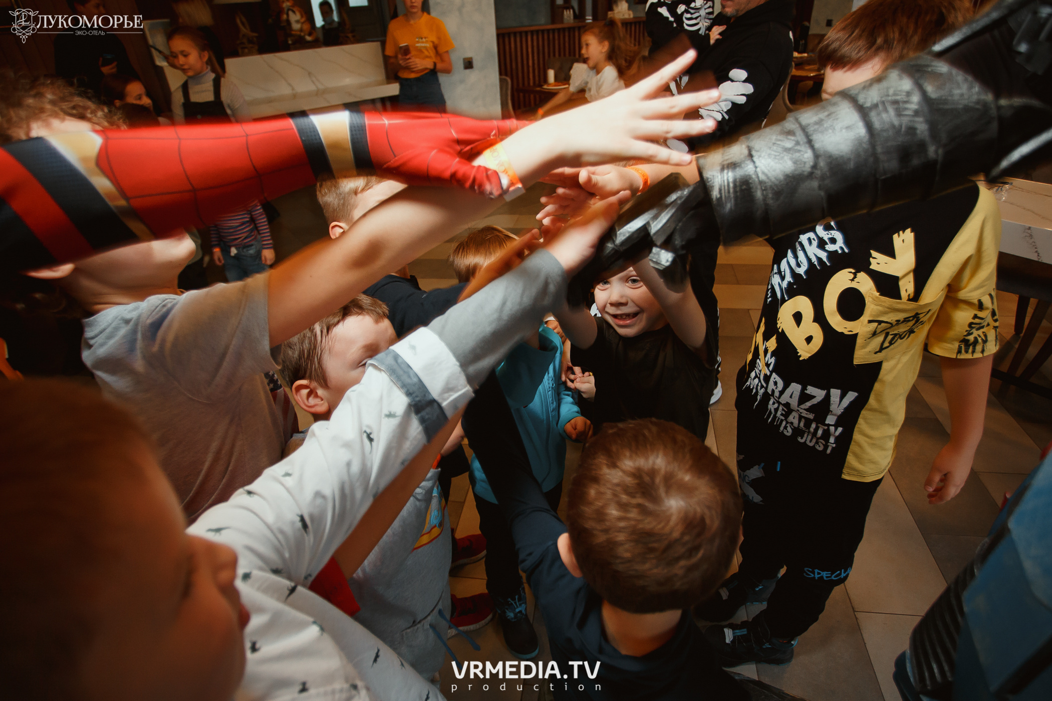 Трансформеры в эко-отеле «Лукоморье»