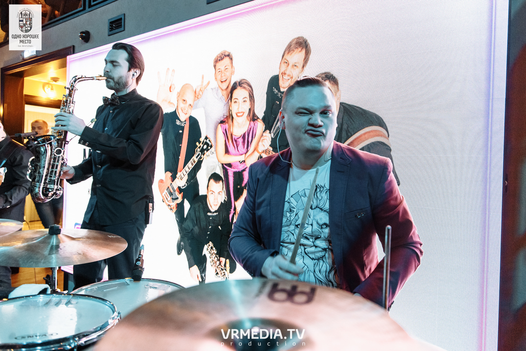 Новогодние корпоративы в ресторане «Одно хорошее место»