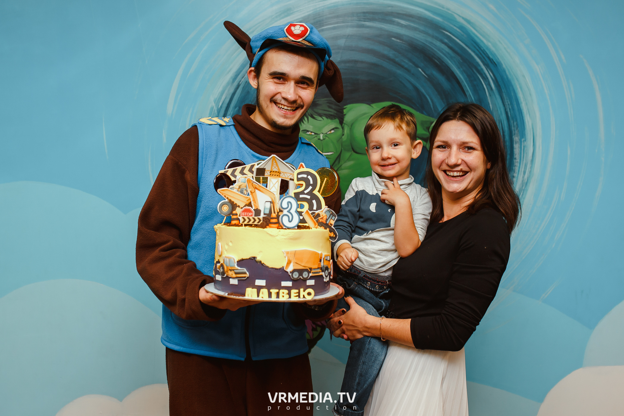 День рождения в «АкунаМатата»