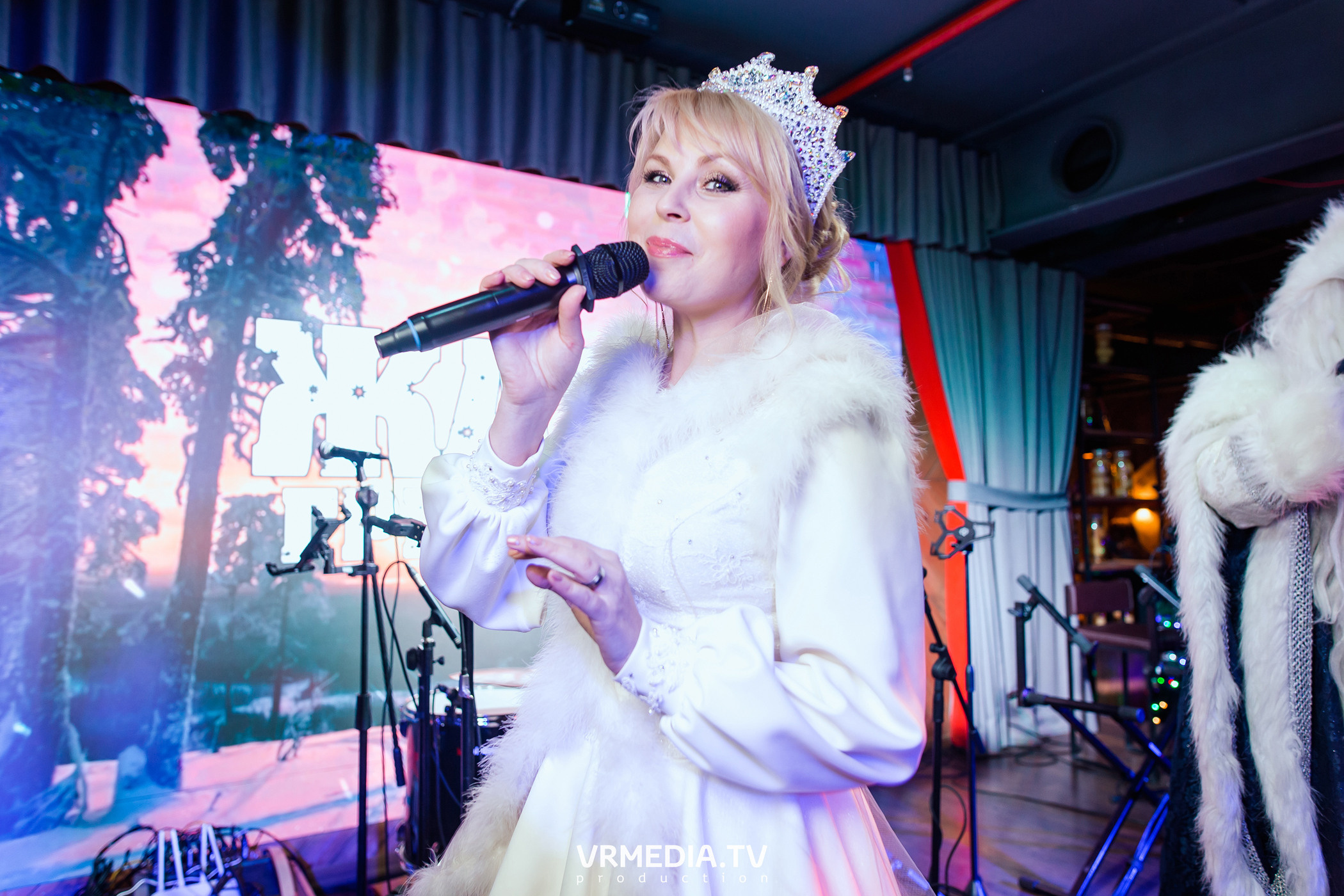 Новогодние корпоративы в гриль-баре «Жара»