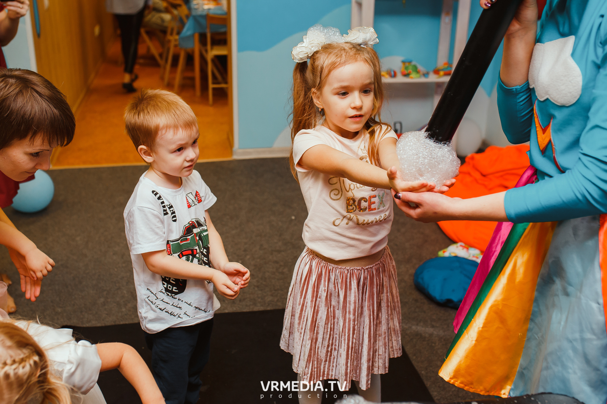 День рождения в «АкунаМатата»