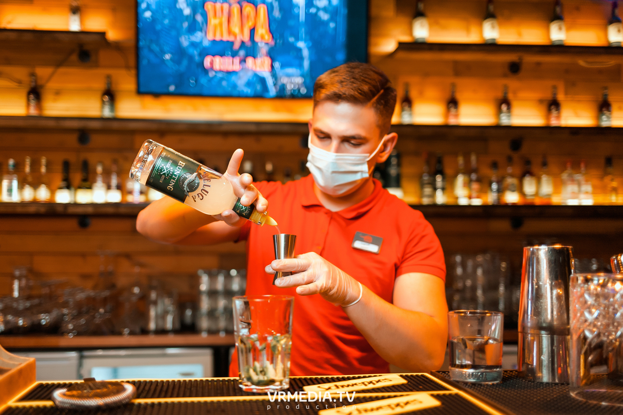 Группа «Коктейль Молотова» в гриль-баре «Жара»