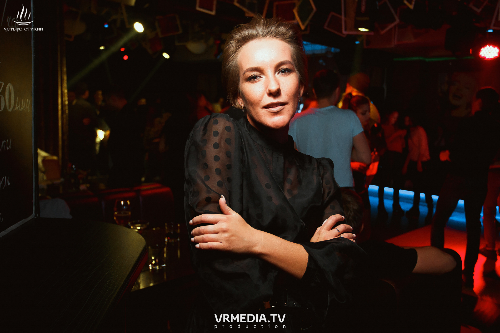 Стихийный HAPPY BIRTHDAY в караоке-баре «Четыре стихии»