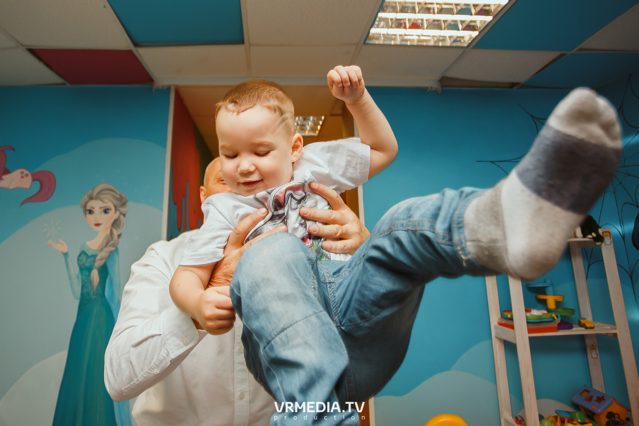 День рождения в «АкунаМатата»