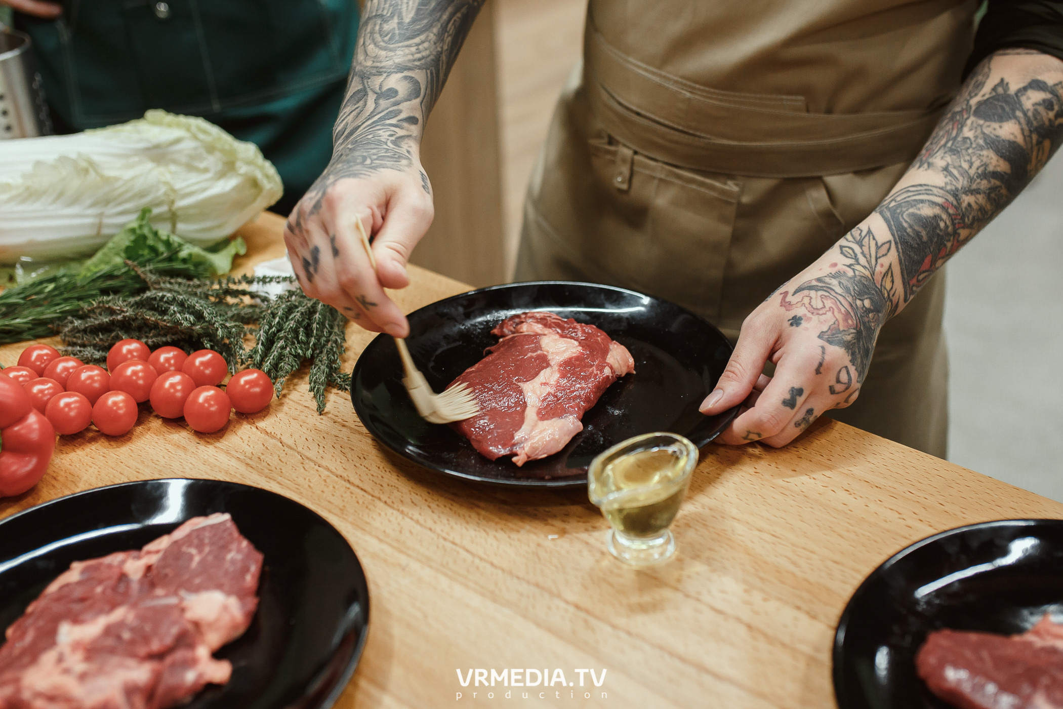 Кулинарная студия «Артишок». Битва столов: Барберы GoodMan — жарят мяс