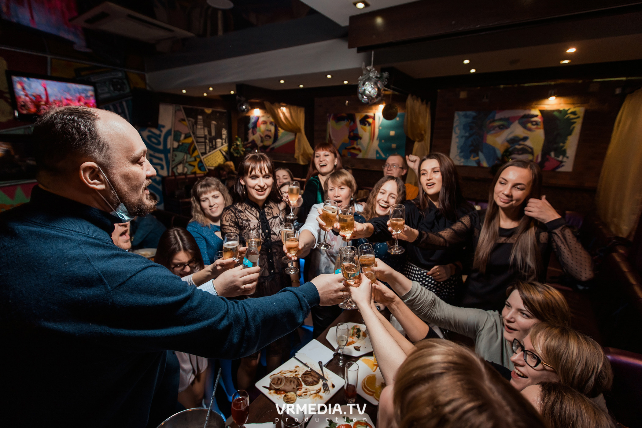 #СтихийныйКорпорат в караоке-баре «Четыре стихии»