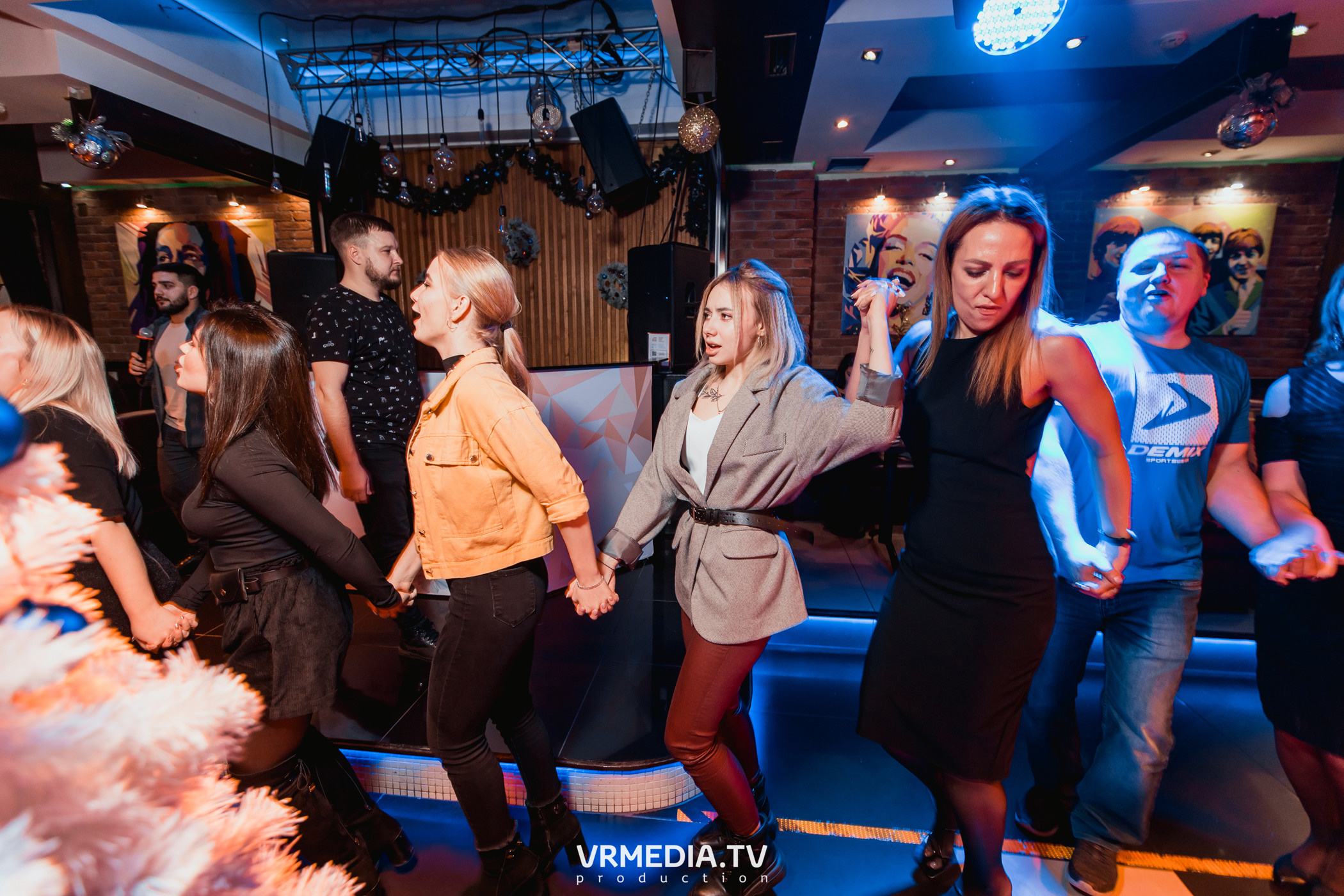 #СтихийныйКорпорат в караоке-баре «Четыре стихии»