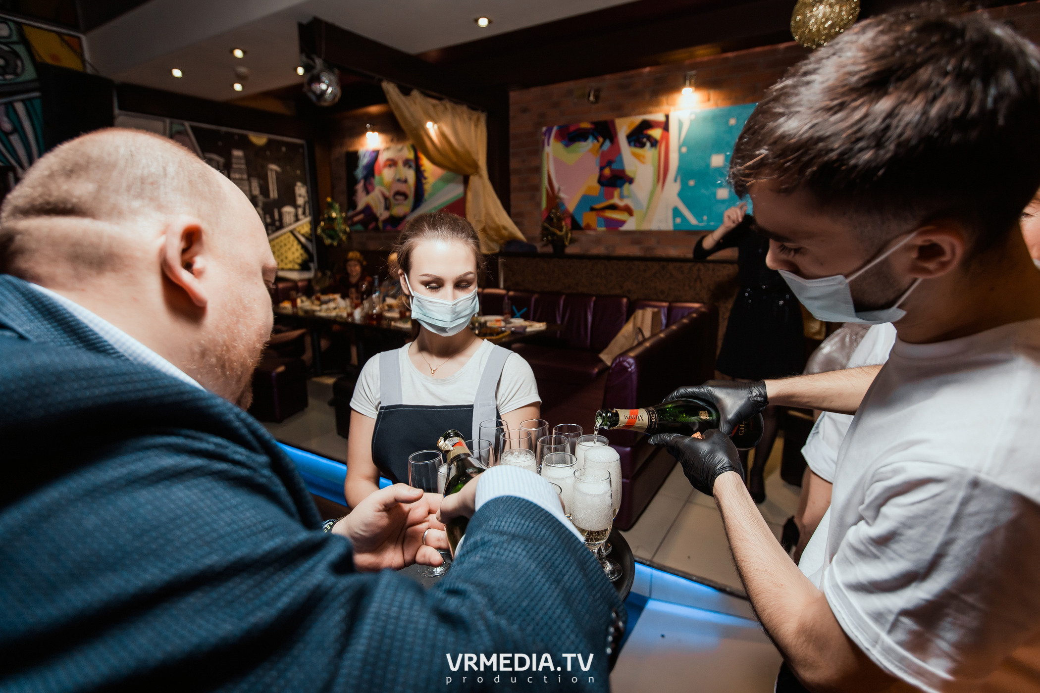 #СтихийныйКорпорат в караоке-баре «Четыре стихии»