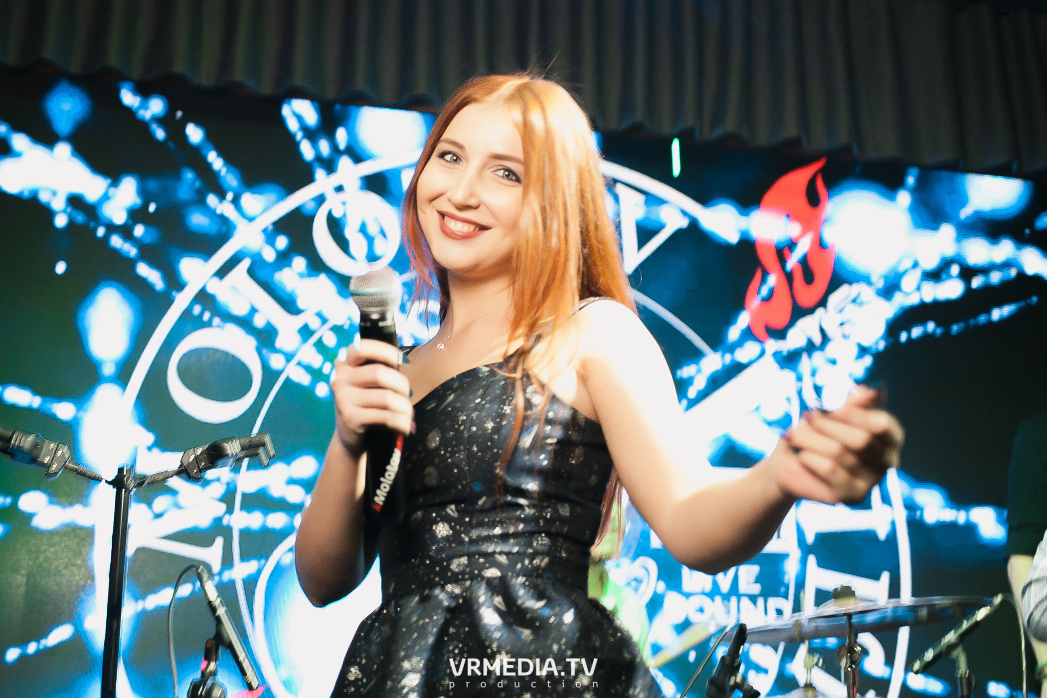 Группа «Коктейль Молотова» в гриль-баре «Жара»