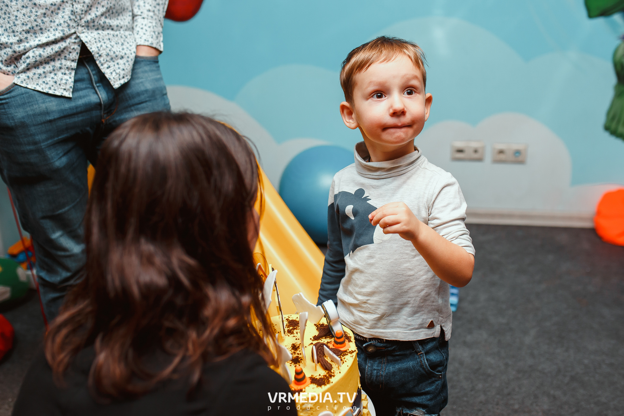 День рождения в «АкунаМатата»