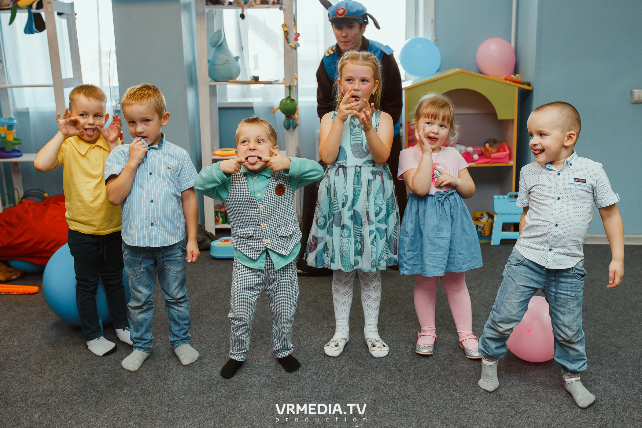 День рождения в «АкунаМатата»