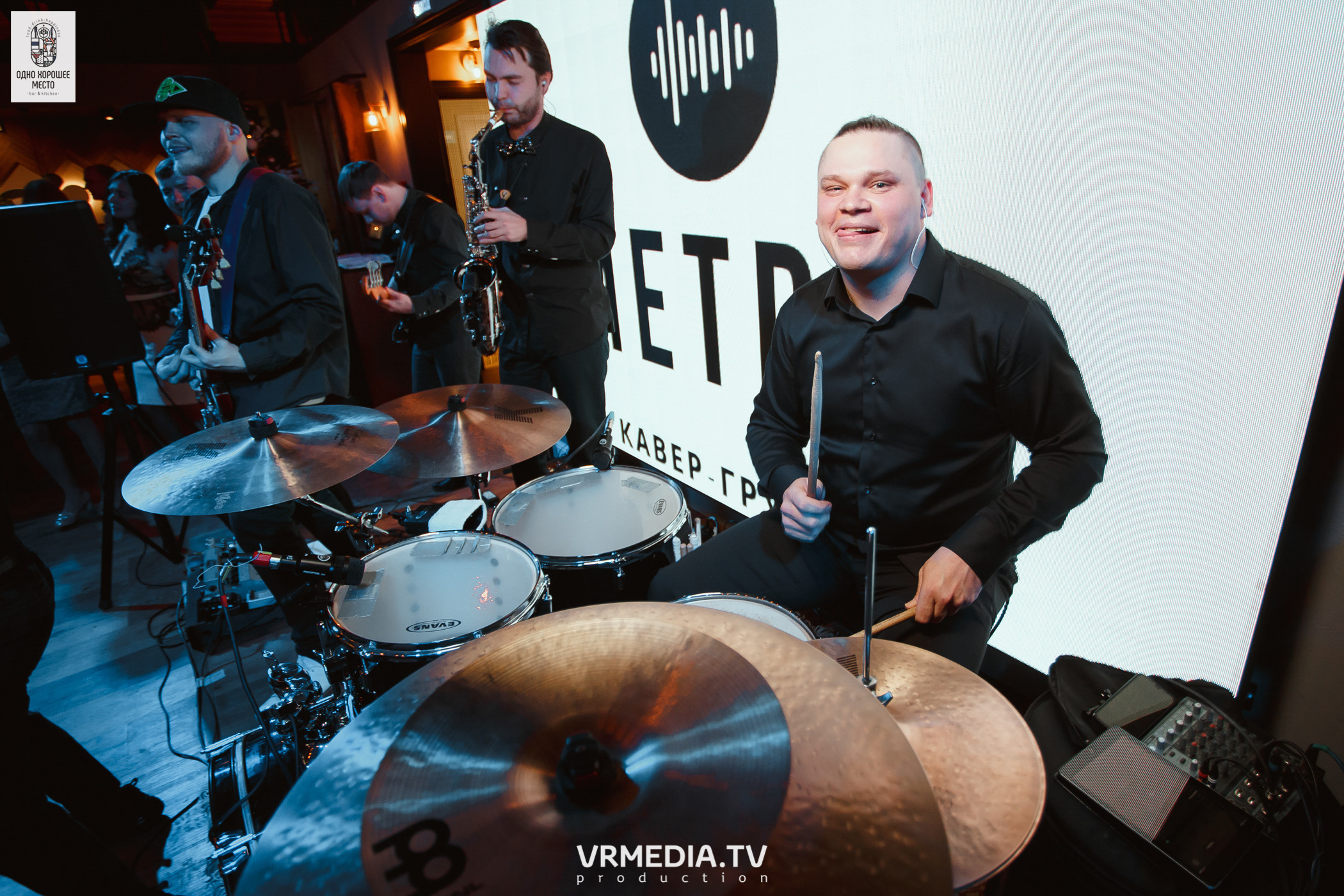 Новогодние корпоративы в ресторане «Одно хорошее место»