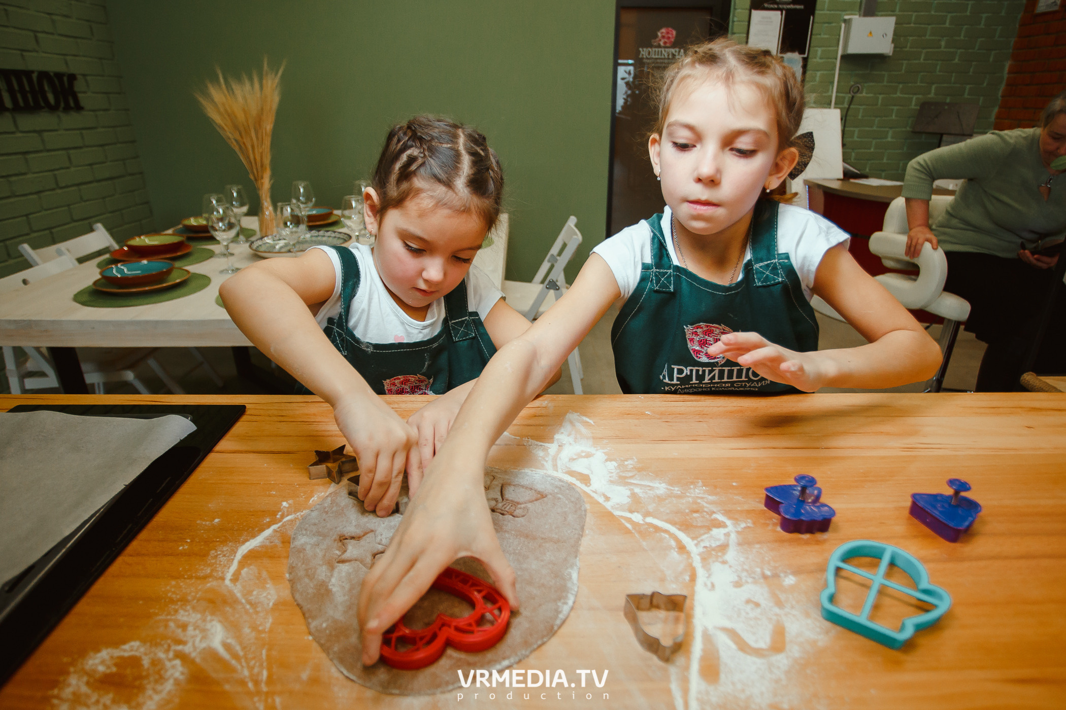 День рождения Лизы Зайцевой в кулинарной студии «Артишок»