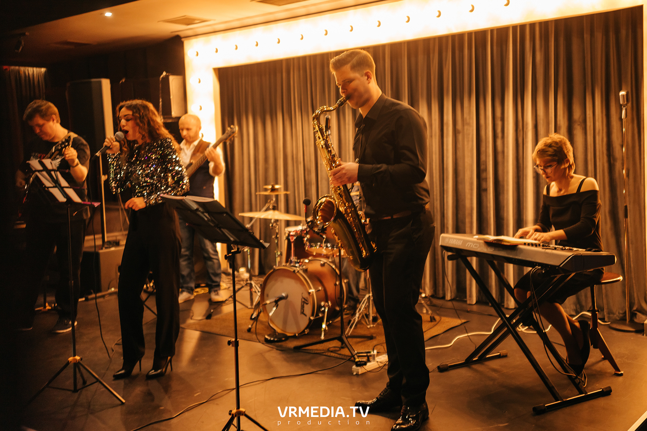 Джазовая среда. Рок в стиле джаз