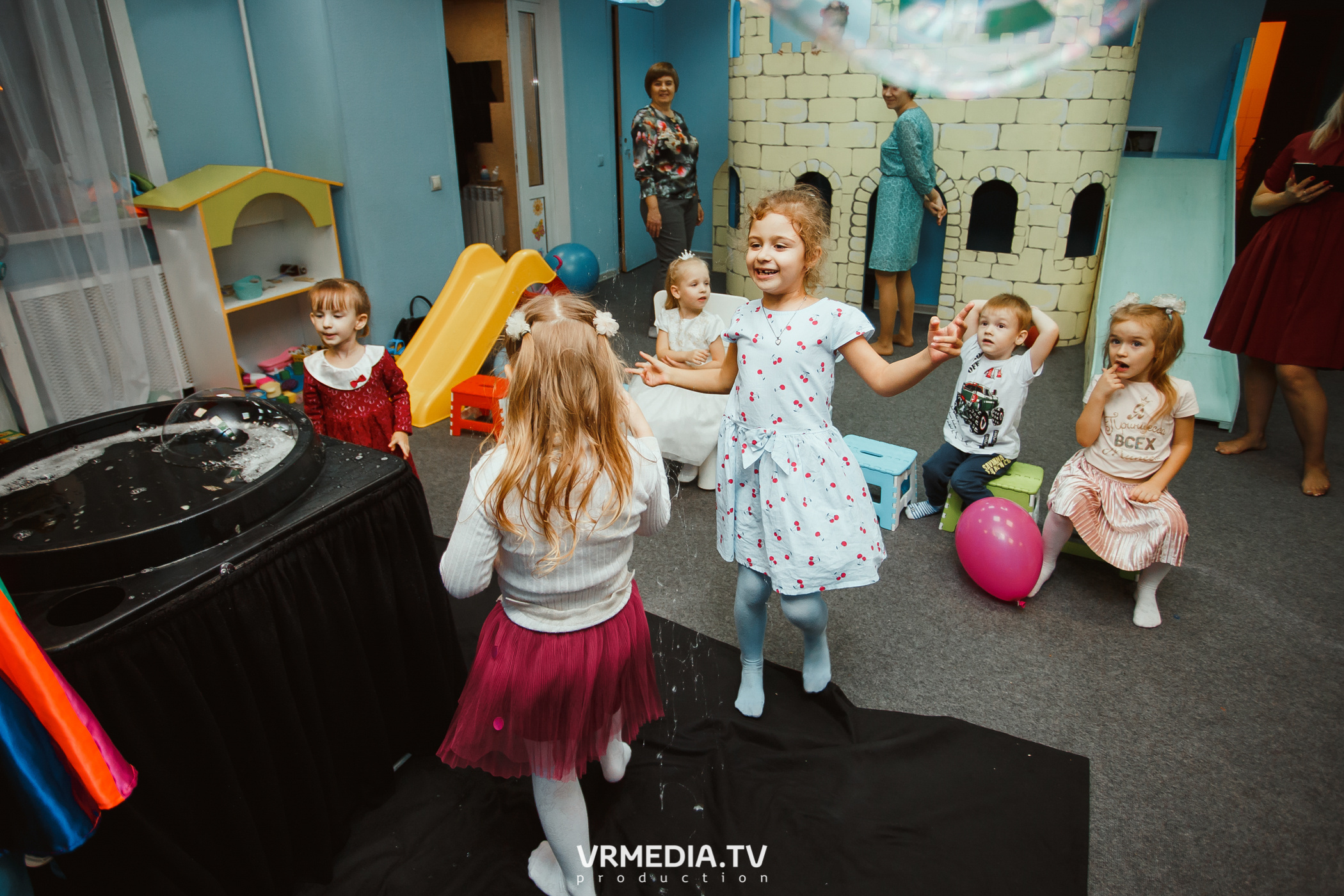 День рождения в «АкунаМатата»