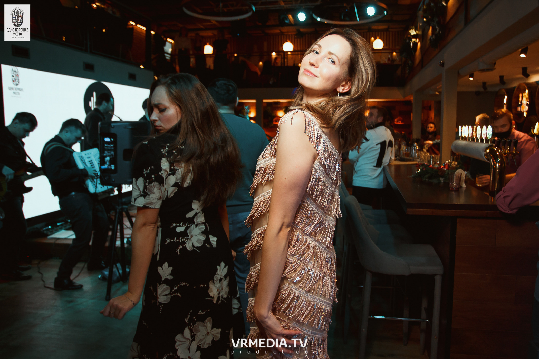 Новогодние корпоративы в ресторане «Одно хорошее место»