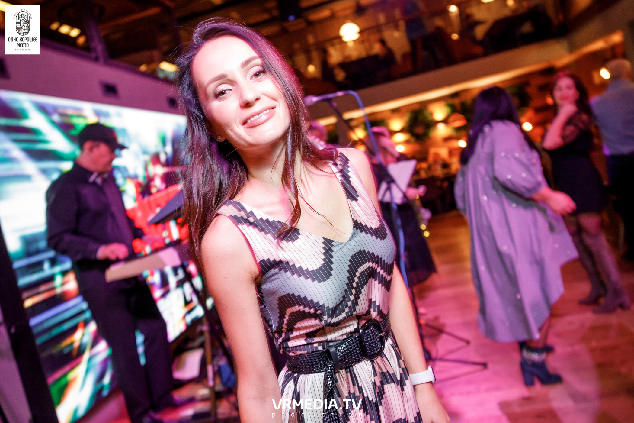 Новогодние корпоративы в ресторане «Одно хорошее место»