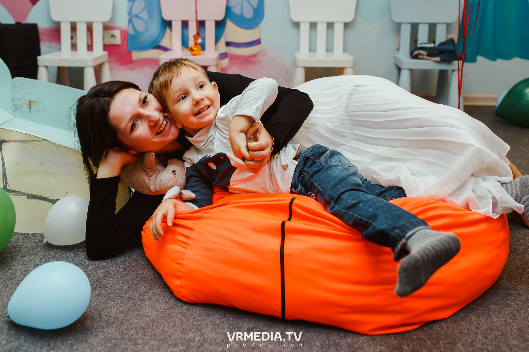 День рождения в «АкунаМатата»