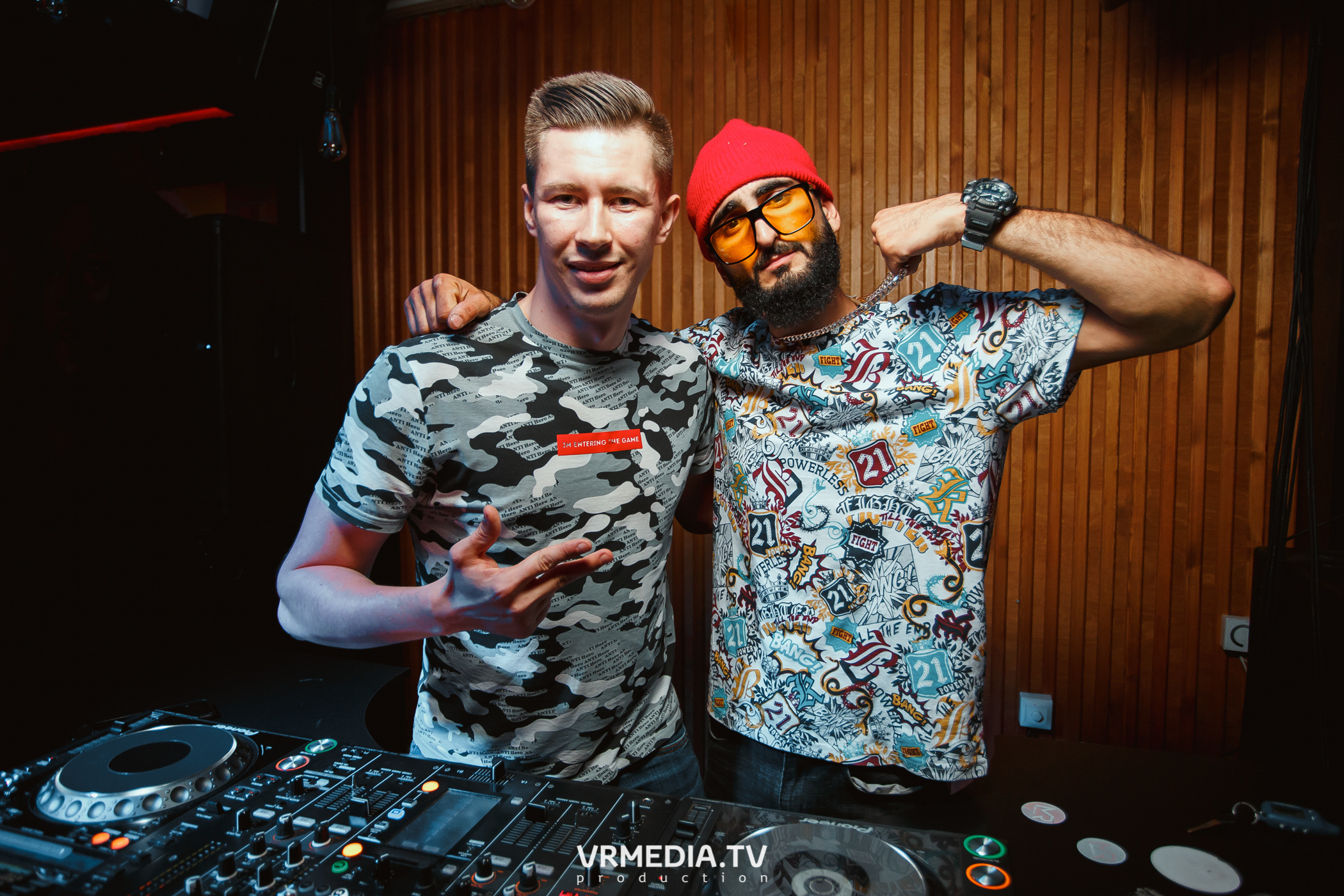 Residents Night в караоке-баре «Четыре стихии»