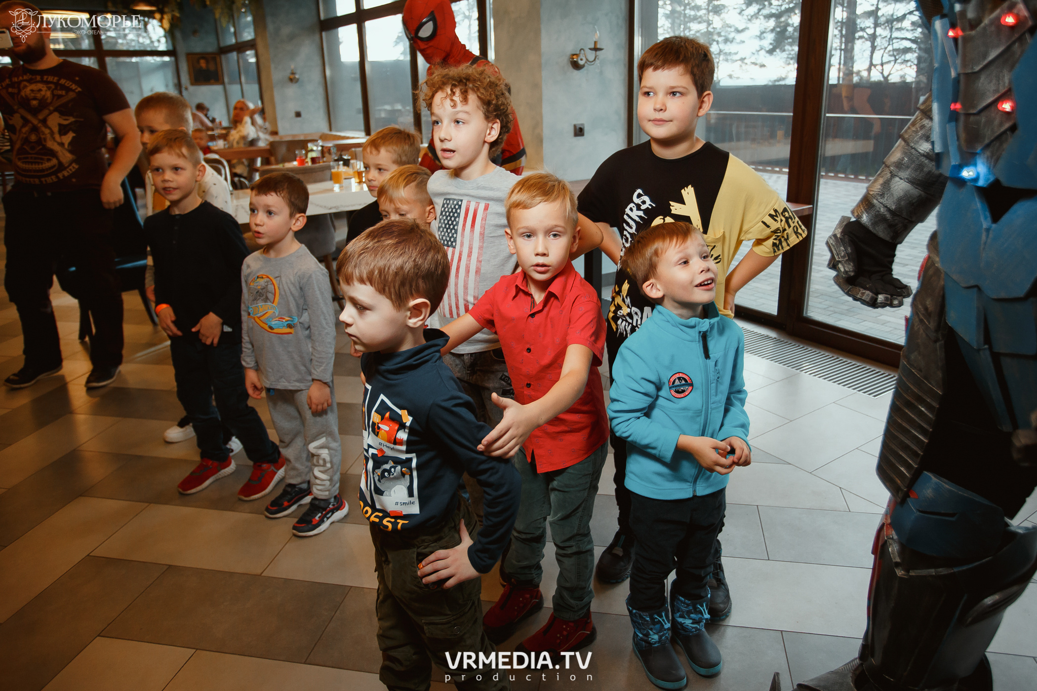 Трансформеры в эко-отеле «Лукоморье»