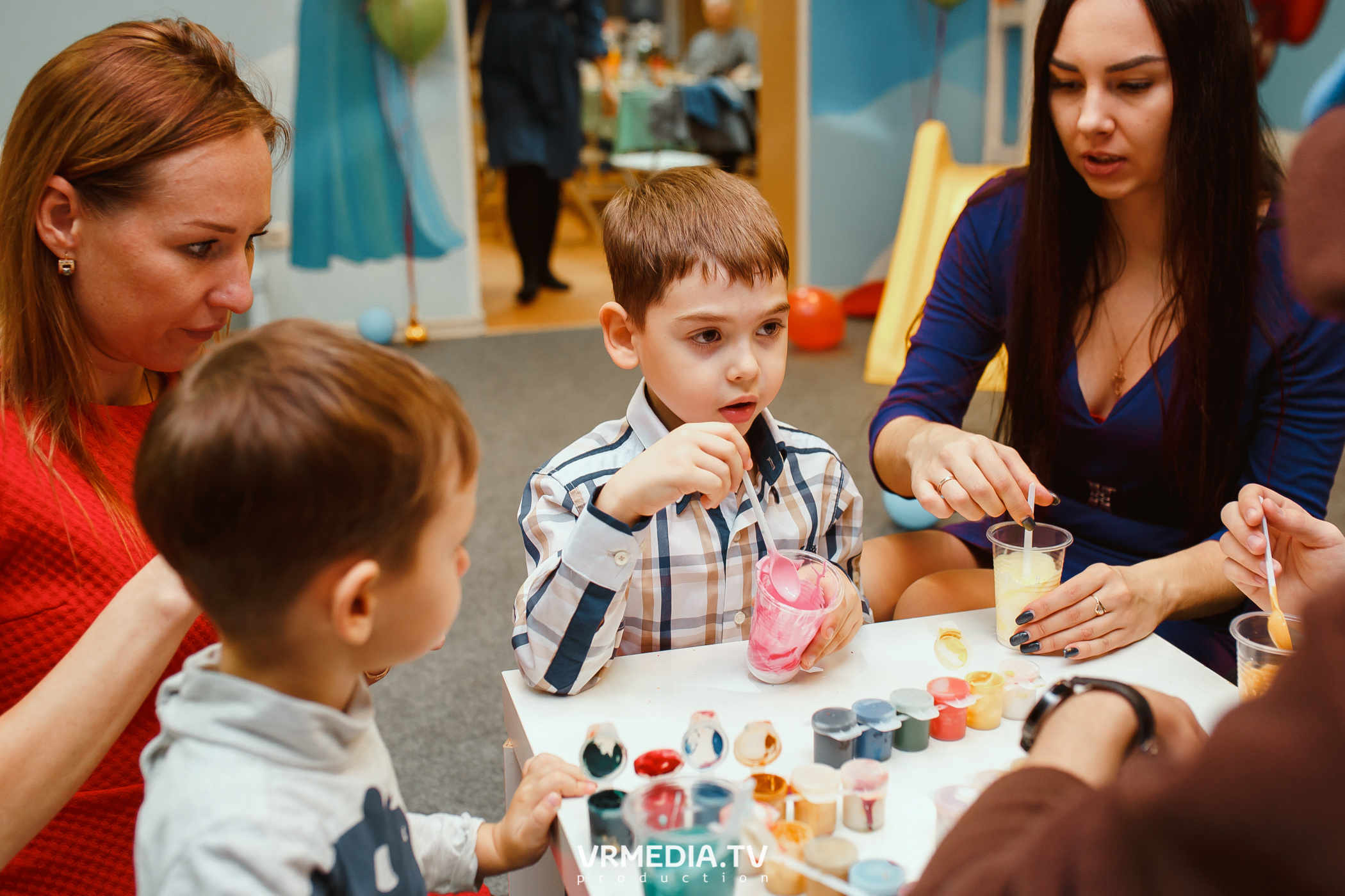 День рождения в «АкунаМатата»