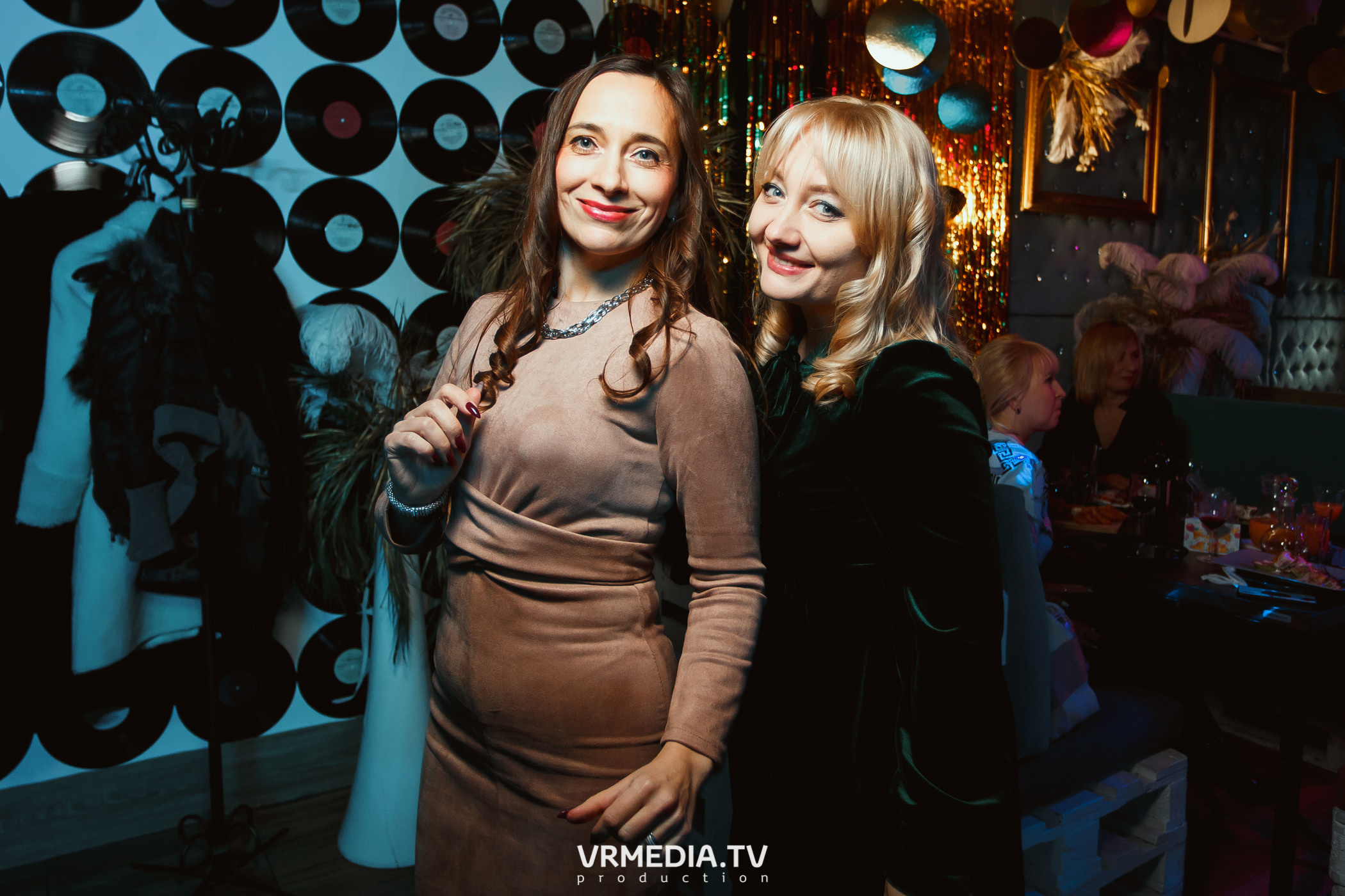 1 год караоке-ресторану «Мимо Нот»