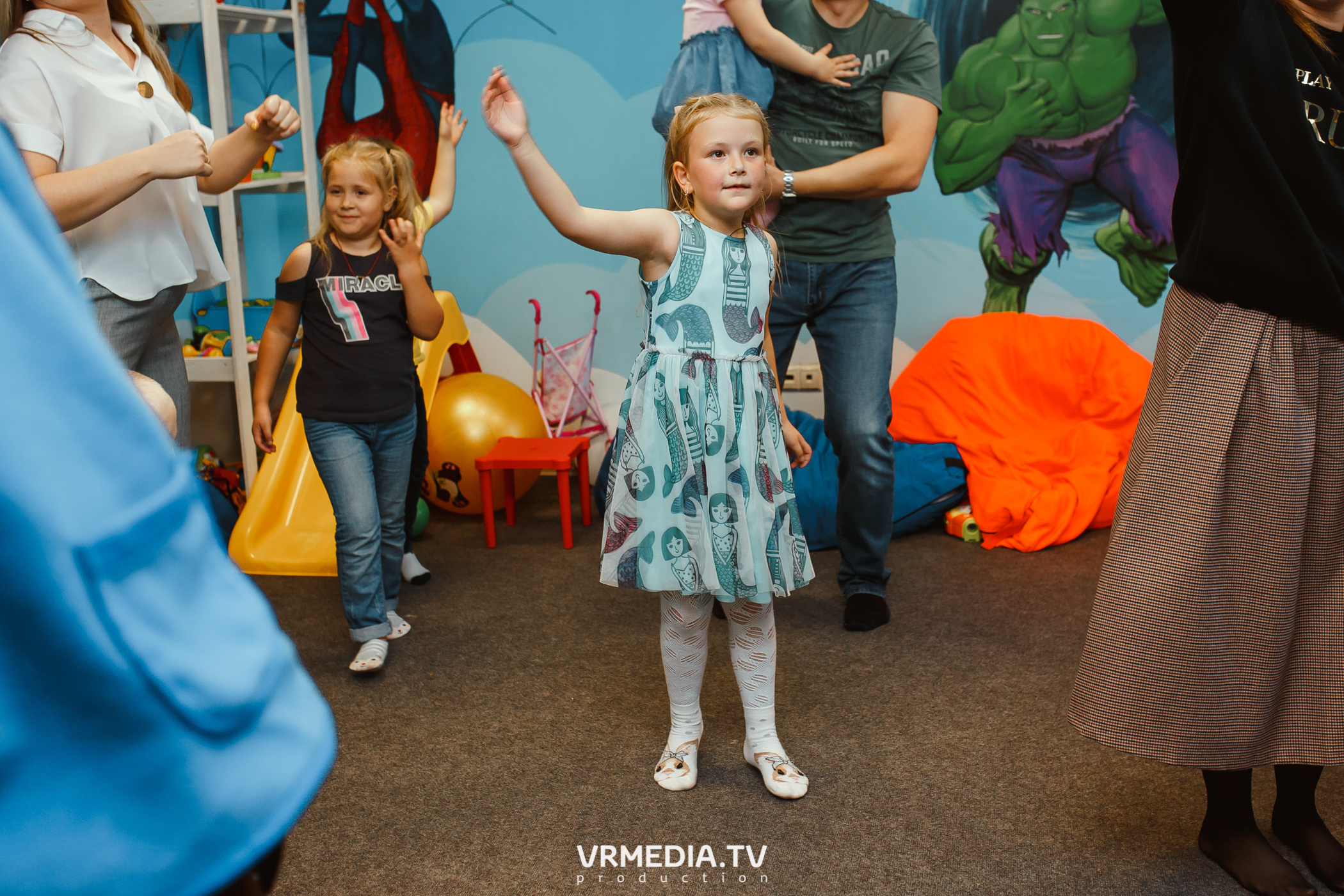 День рождения в «АкунаМатата»