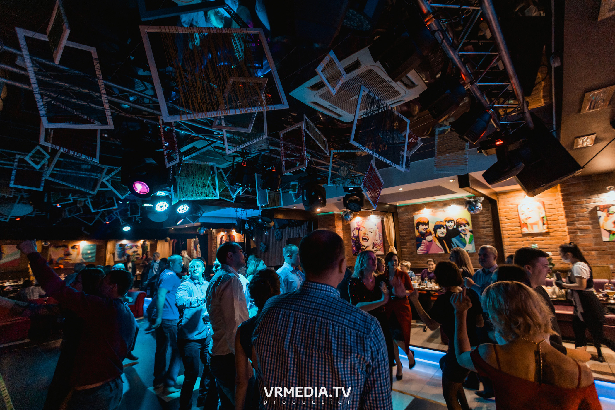 #СтихийныйКорпорат в караоке-баре «Четыре стихии»