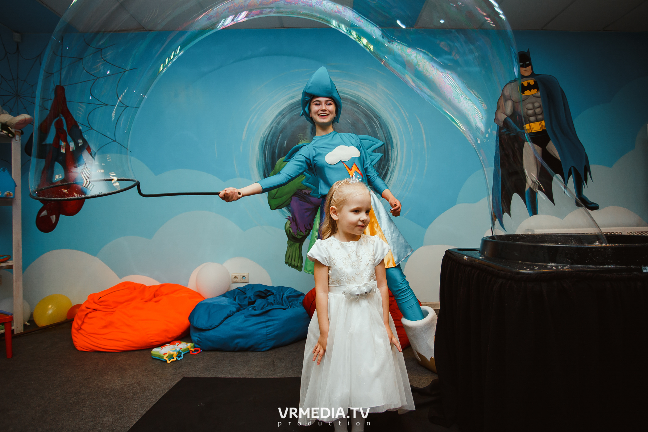 День рождения в «АкунаМатата»