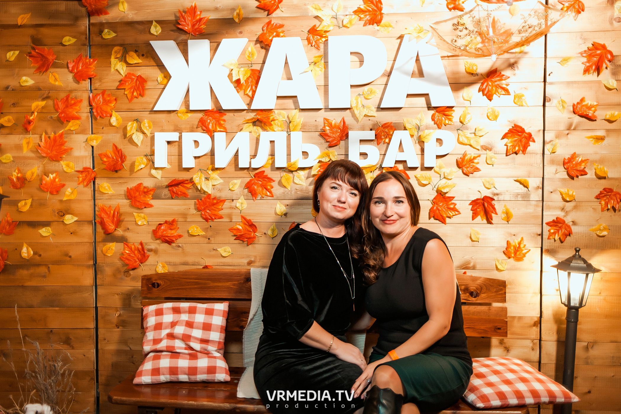 Группа «Коктейль Молотова» в гриль-баре «Жара»